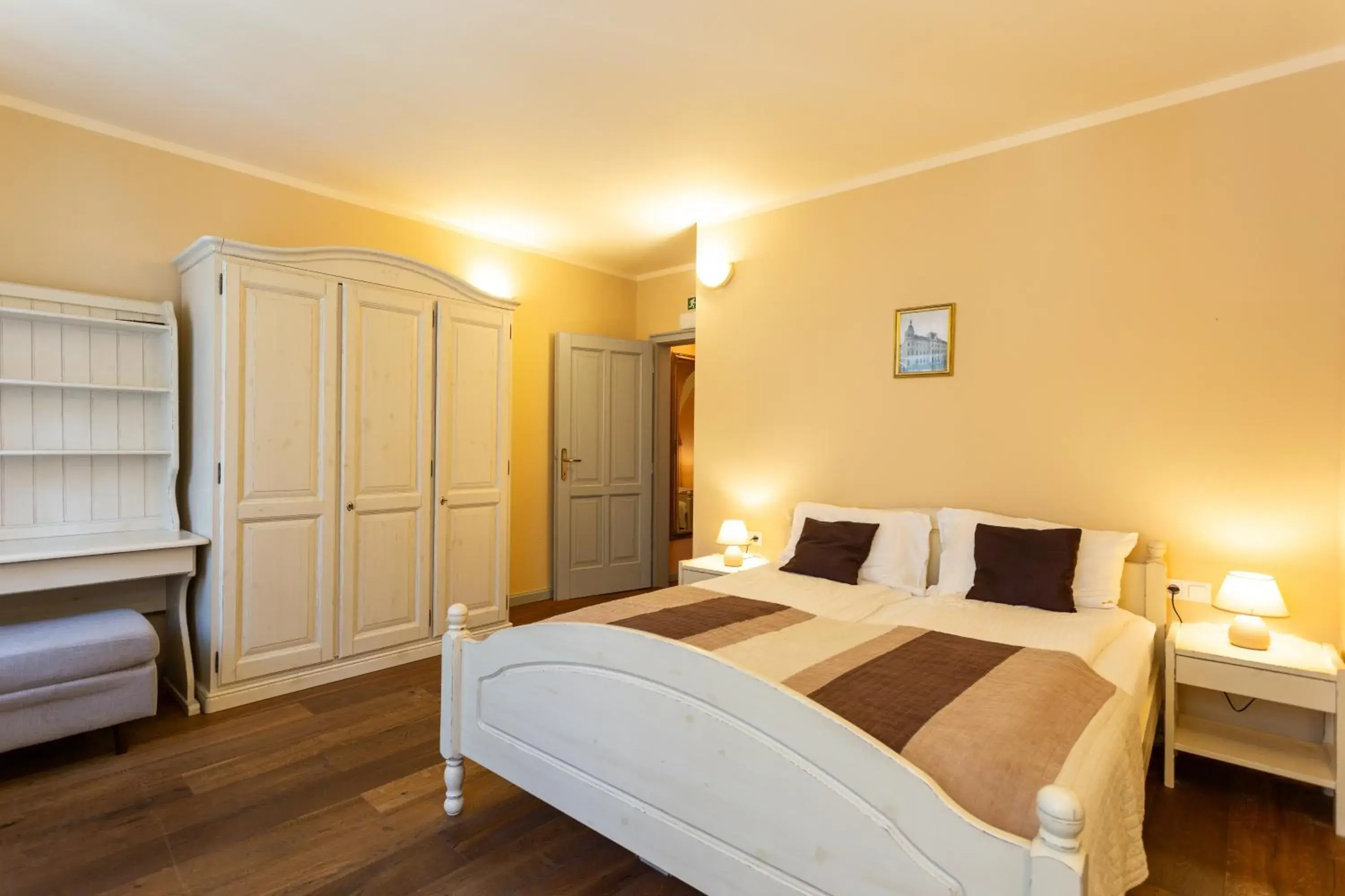 Deluxe Family Suite in Patrick's Pub Deluxe Family Suite in Patrick's Pub