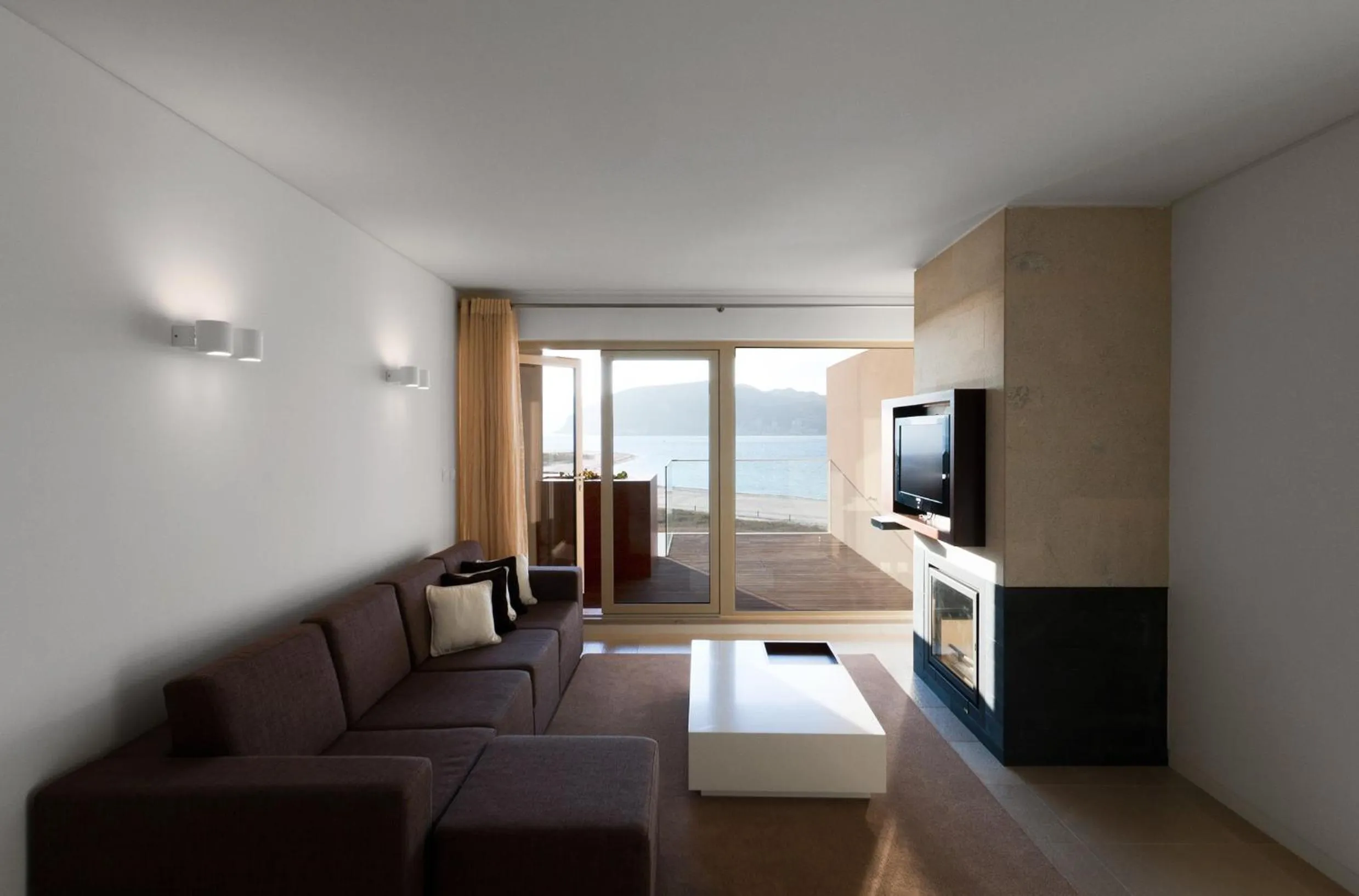 TV and multimedia in Troia Residence by The Editory - Apartamentos Praia