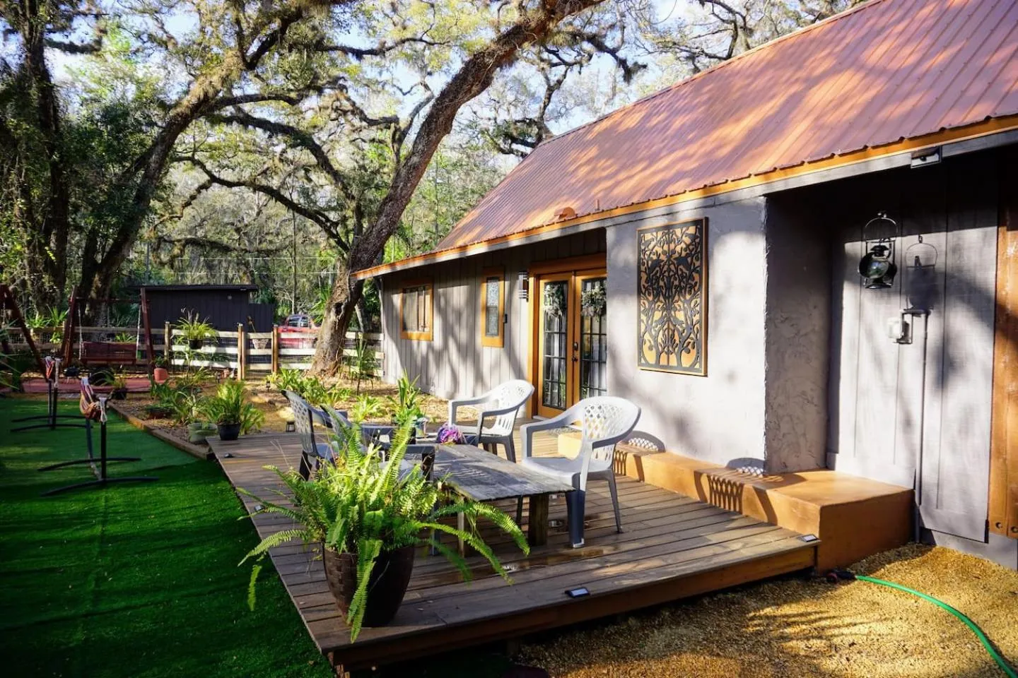 The Nature House a Secluded Waterfront Cabin