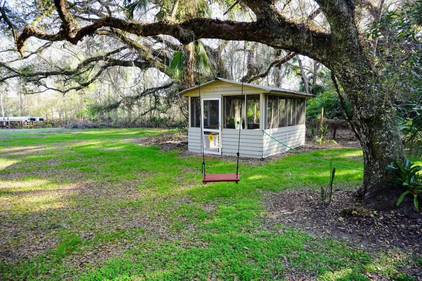 The Nature House a Secluded Waterfront Cabin