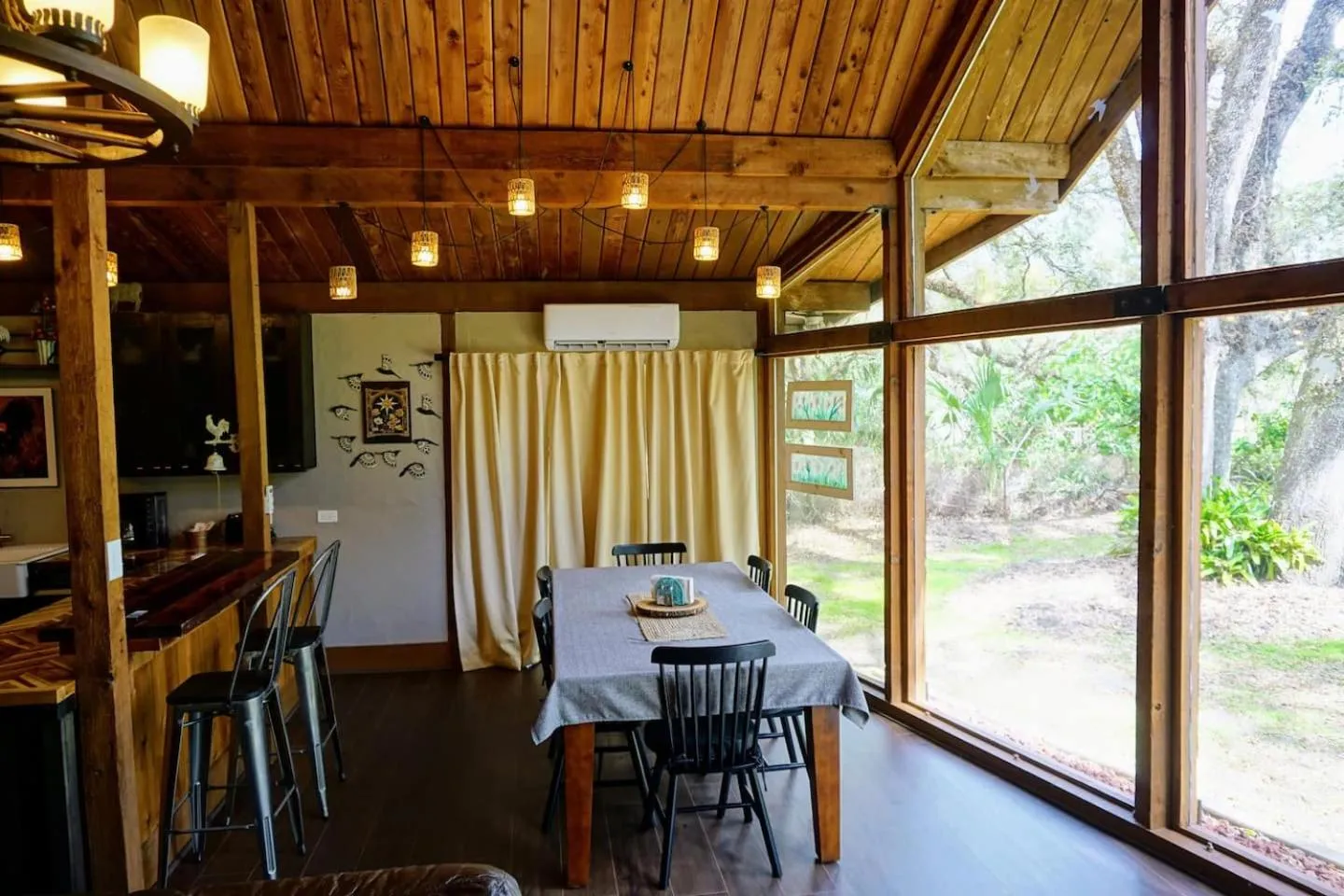 The Nature House a Secluded Waterfront Cabin