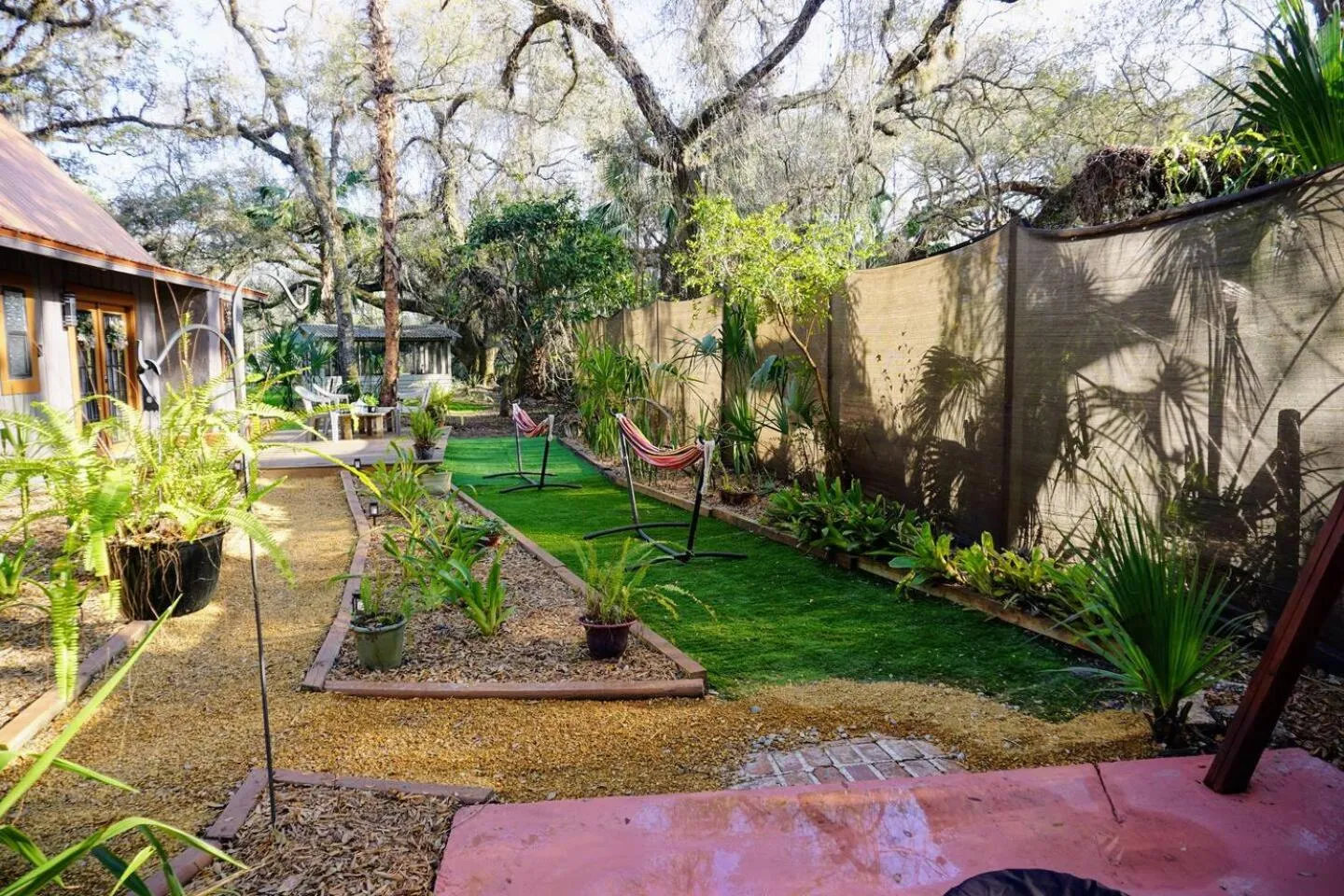 The Nature House a Secluded Waterfront Cabin