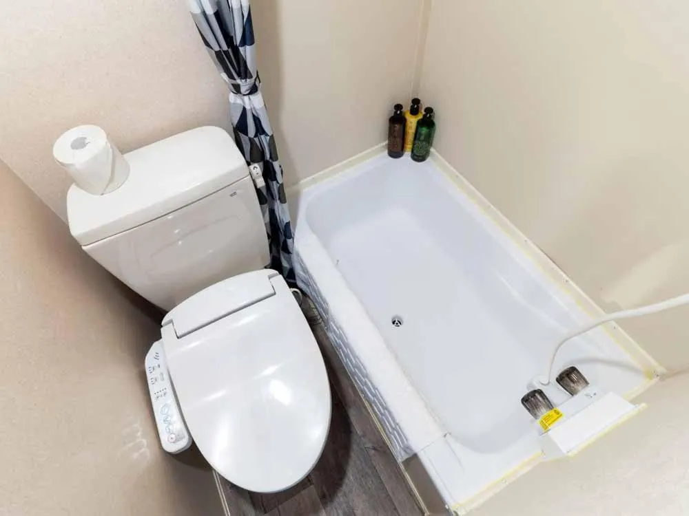 Bathroom in Beach Resort Hotel Kalakaua