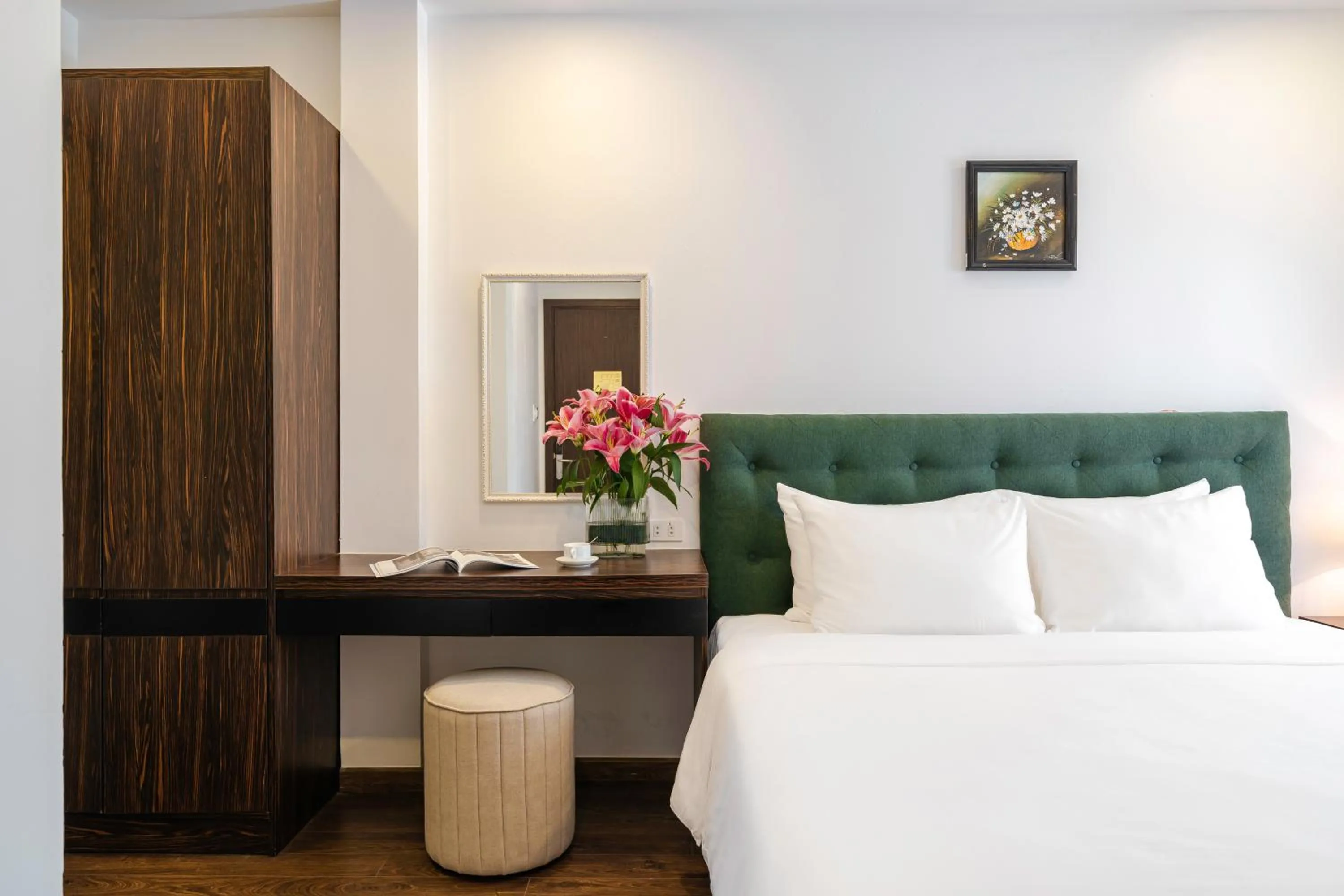 Bed in TTR Moonstone Apart Hotel