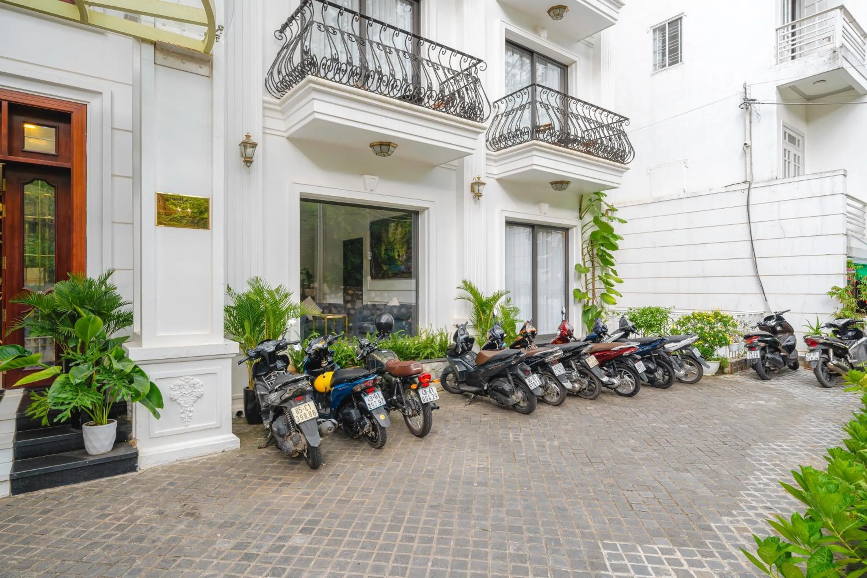 TTR Moonstone Apart Hotel