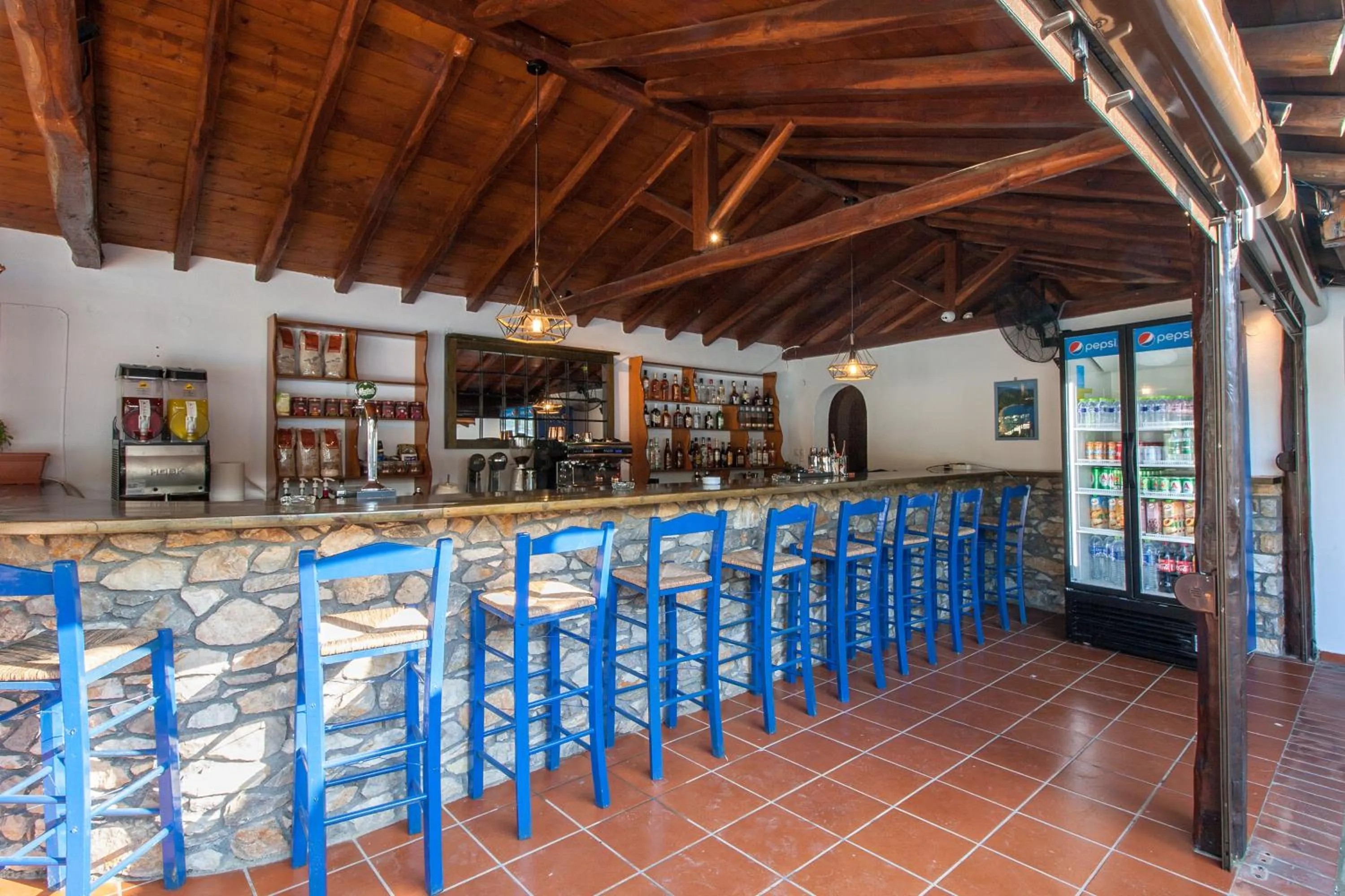Lounge or bar in STRAWBERRY Skiathos