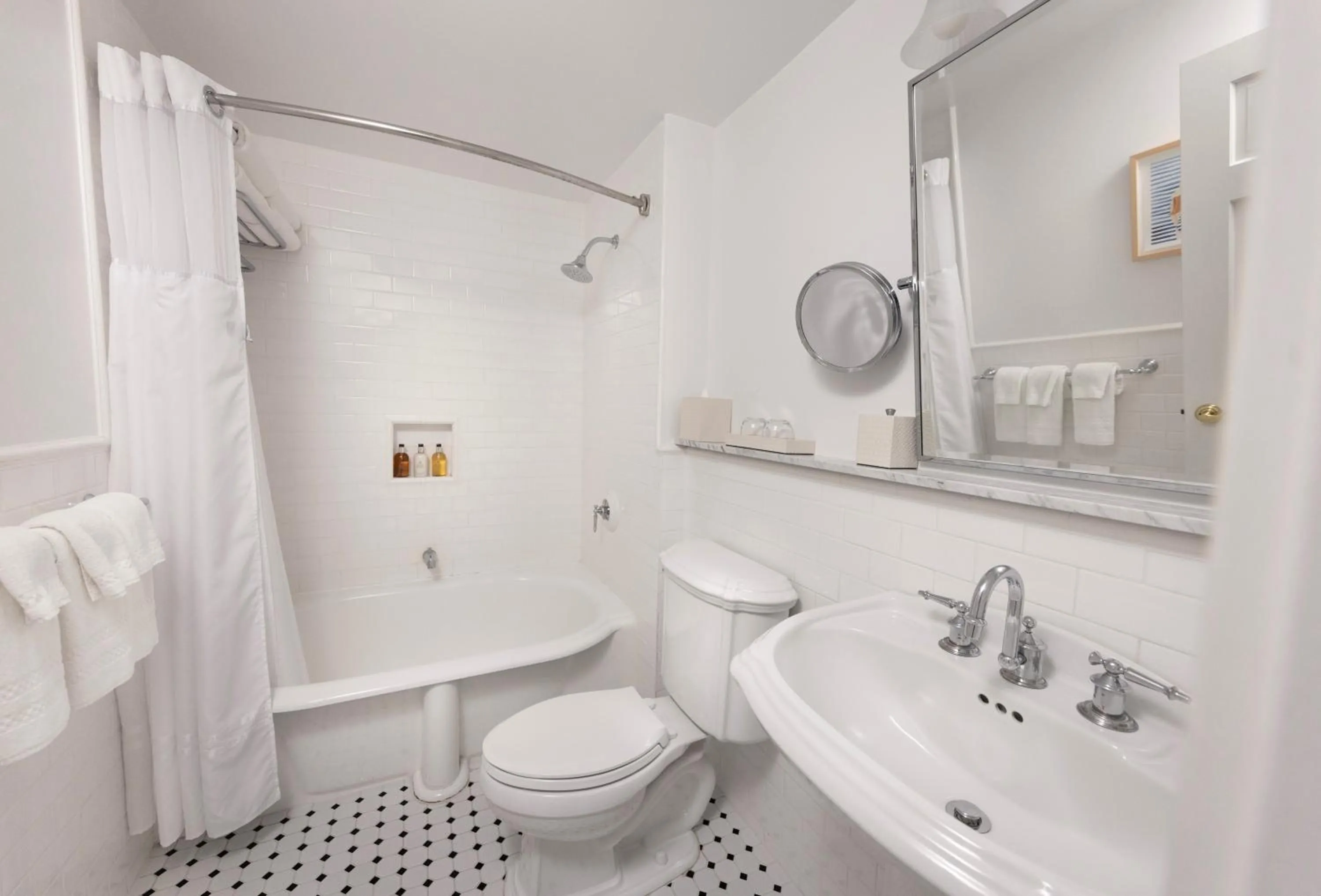 Bathroom in Chatham Bars Inn