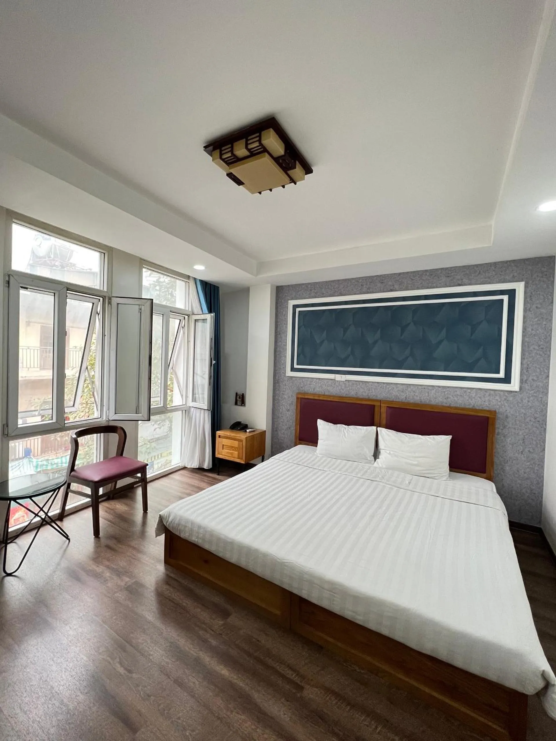 Bed in Holiday Suites Hotel & Spa