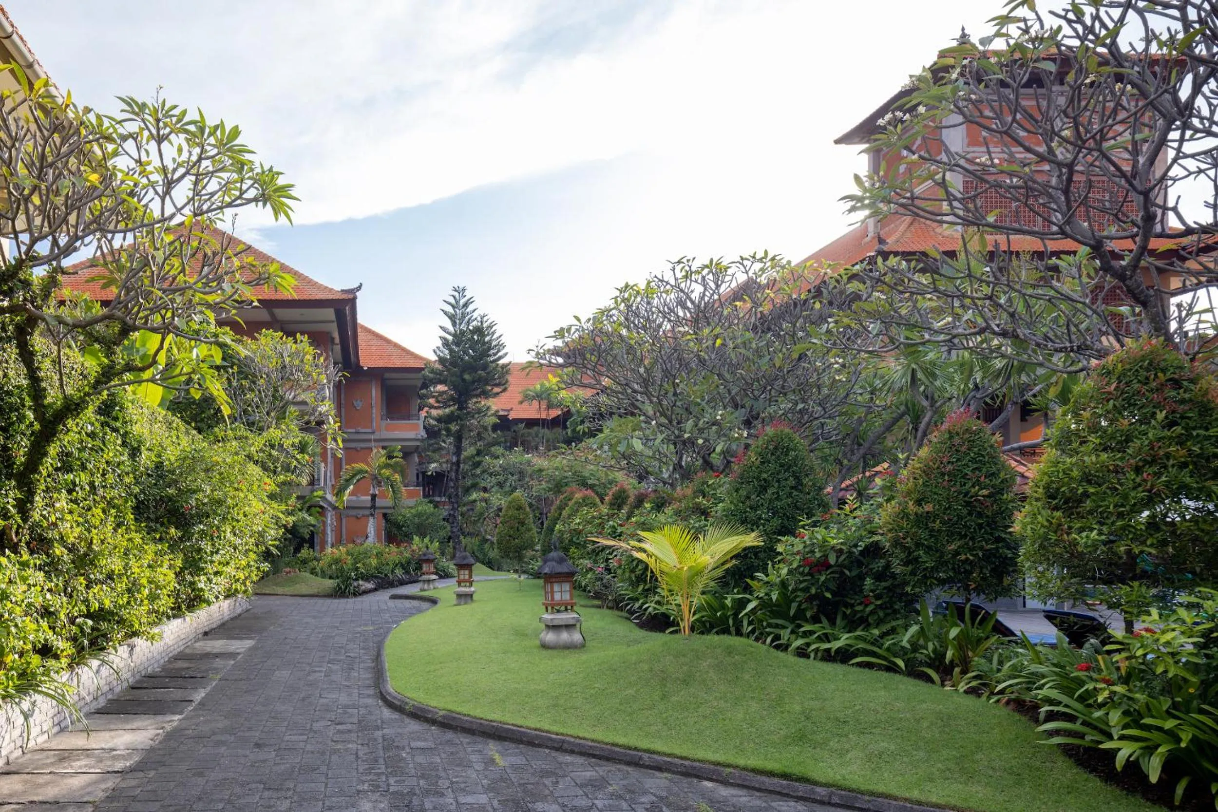 Garden in Adi Dharma Hotel Kuta