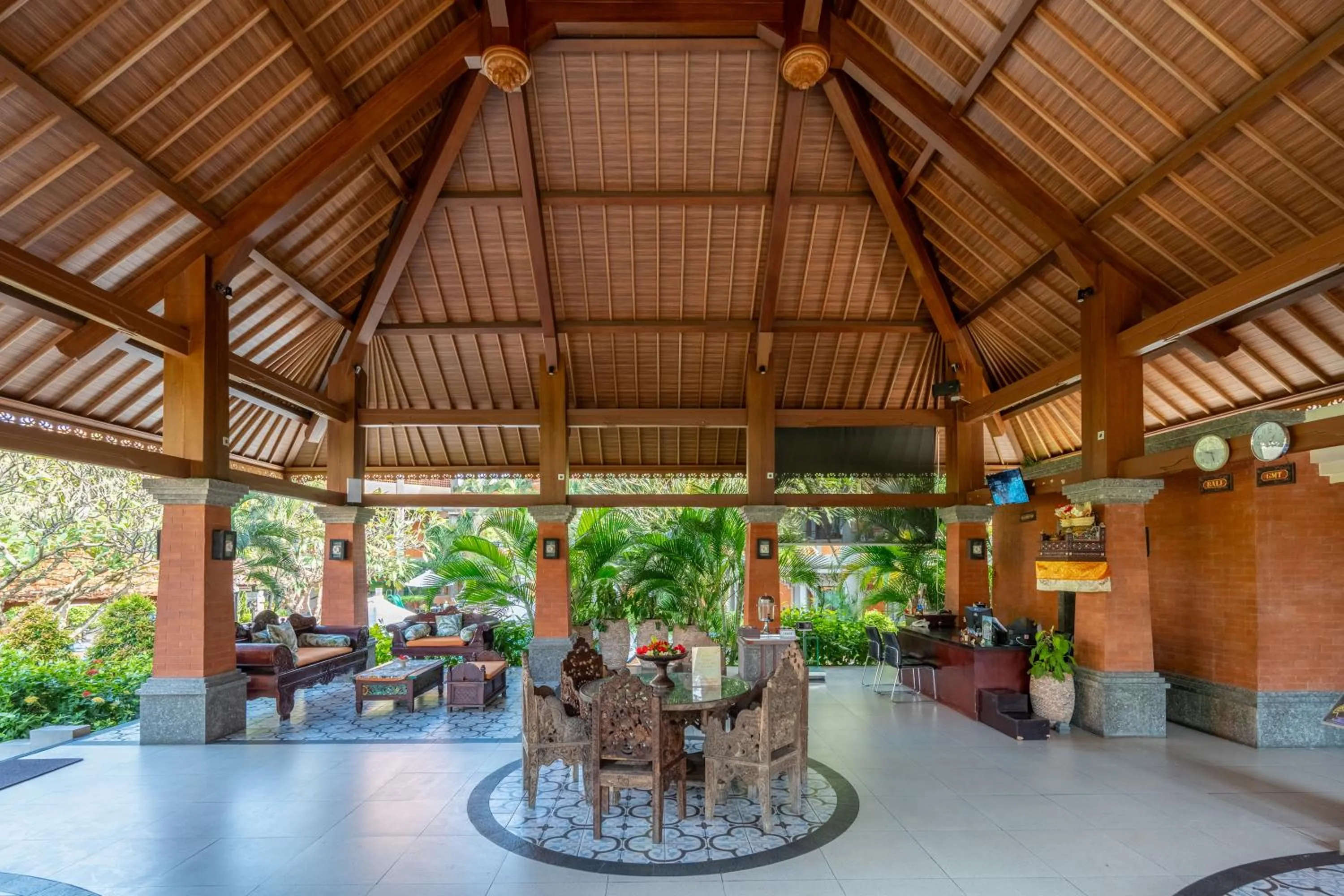 Lobby or reception in Adi Dharma Hotel Kuta