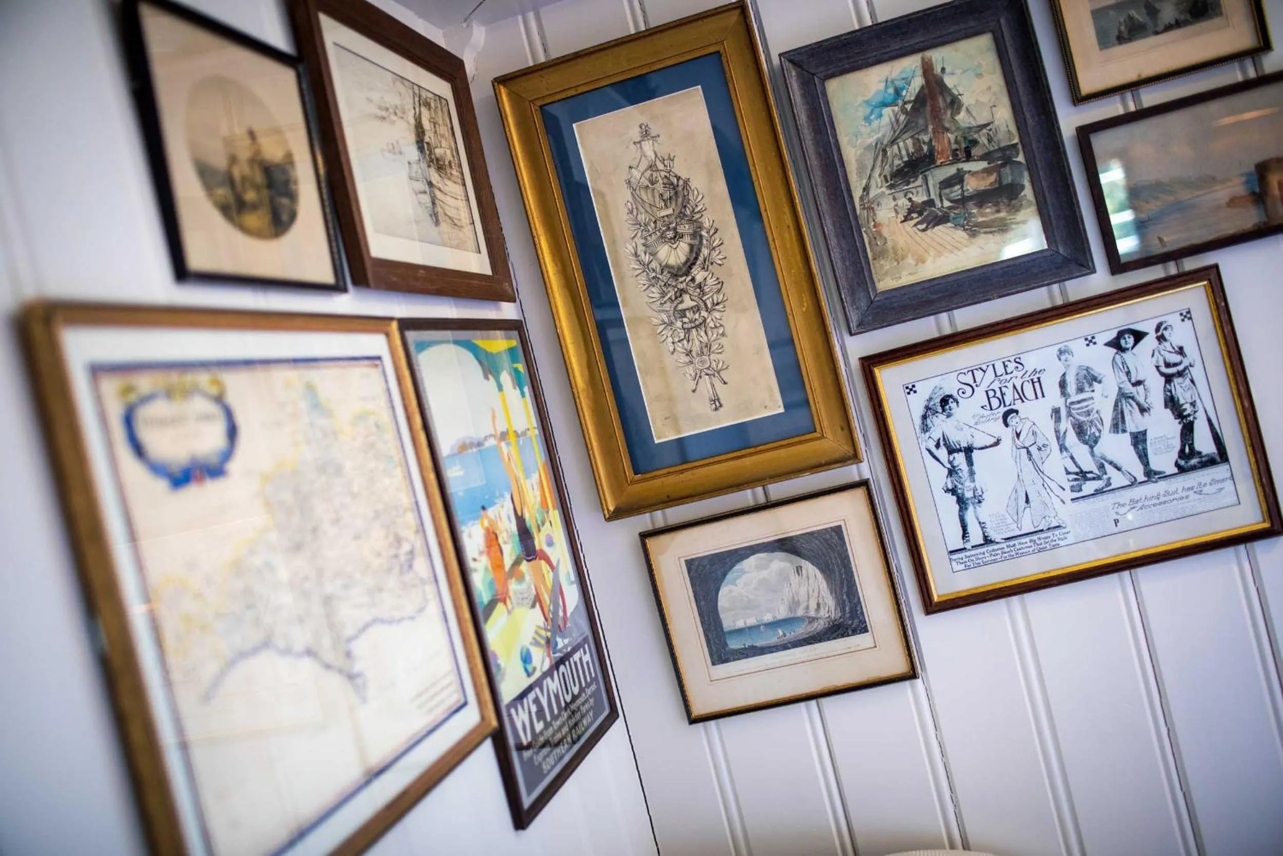 Decorative detail in The Smugglers Inn