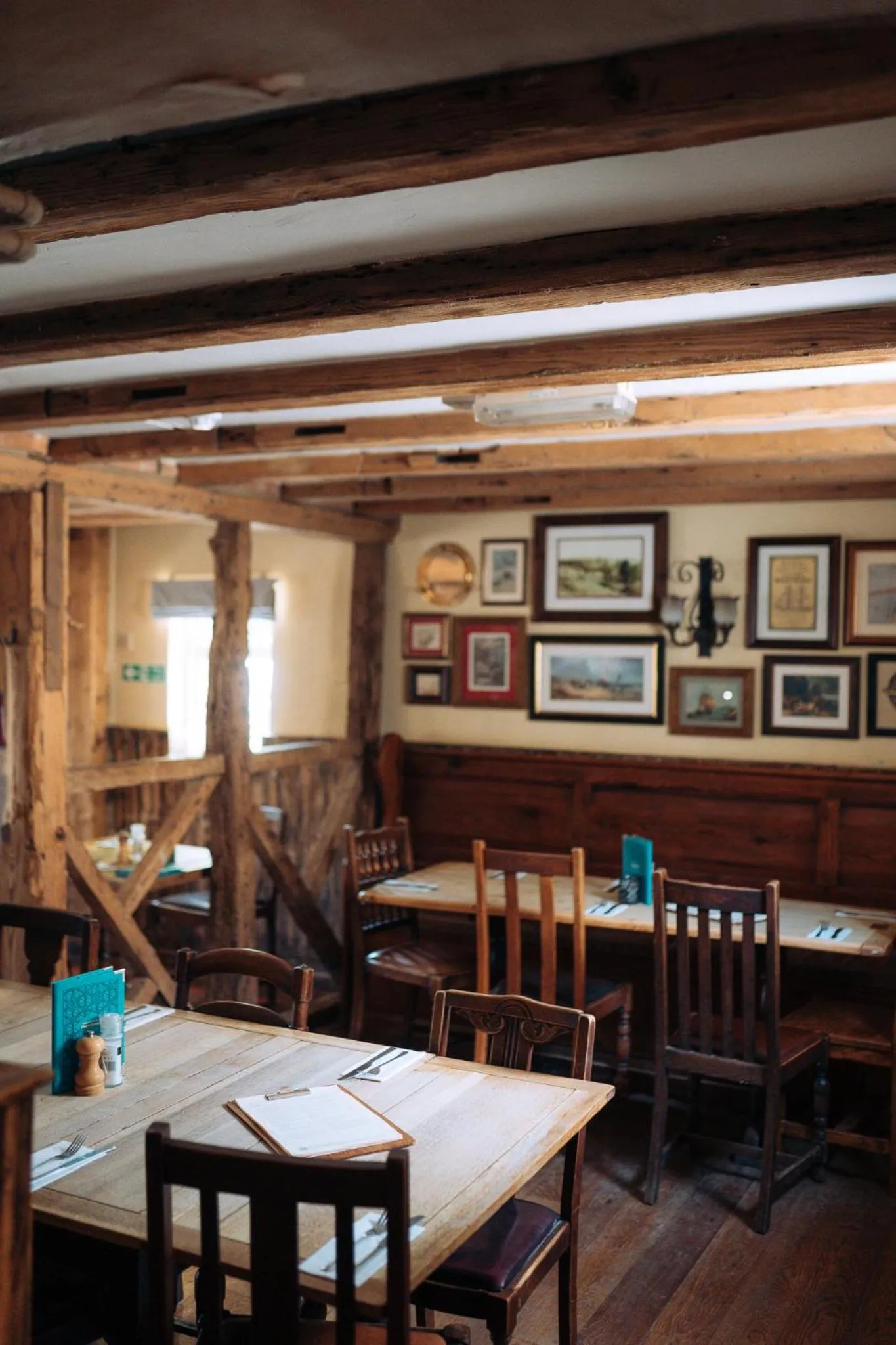 Restaurant/places to eat in The Smugglers Inn