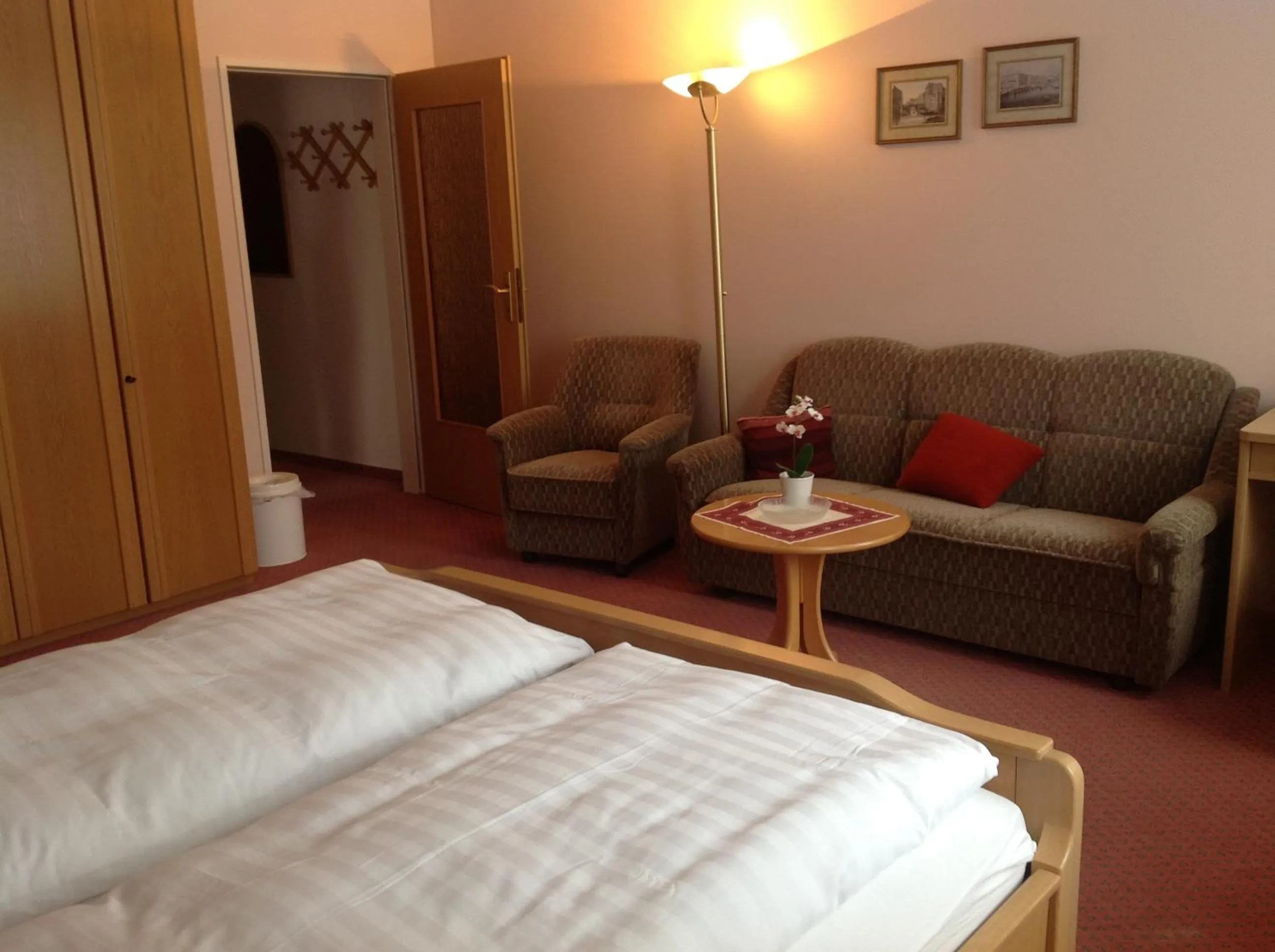 Photo of the whole room, Bed in Witt's Gasthof