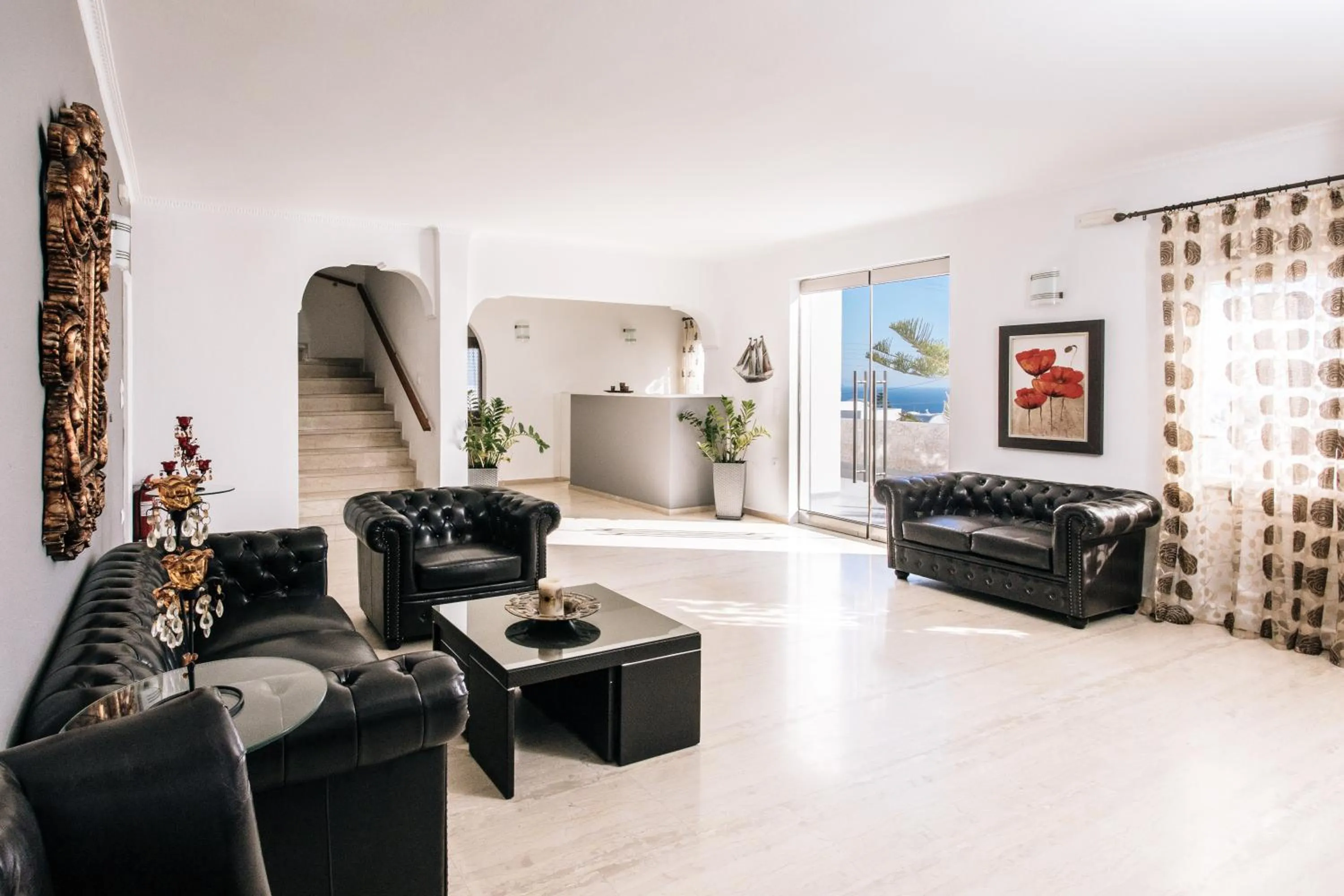 TV and multimedia in Nikos Hotel