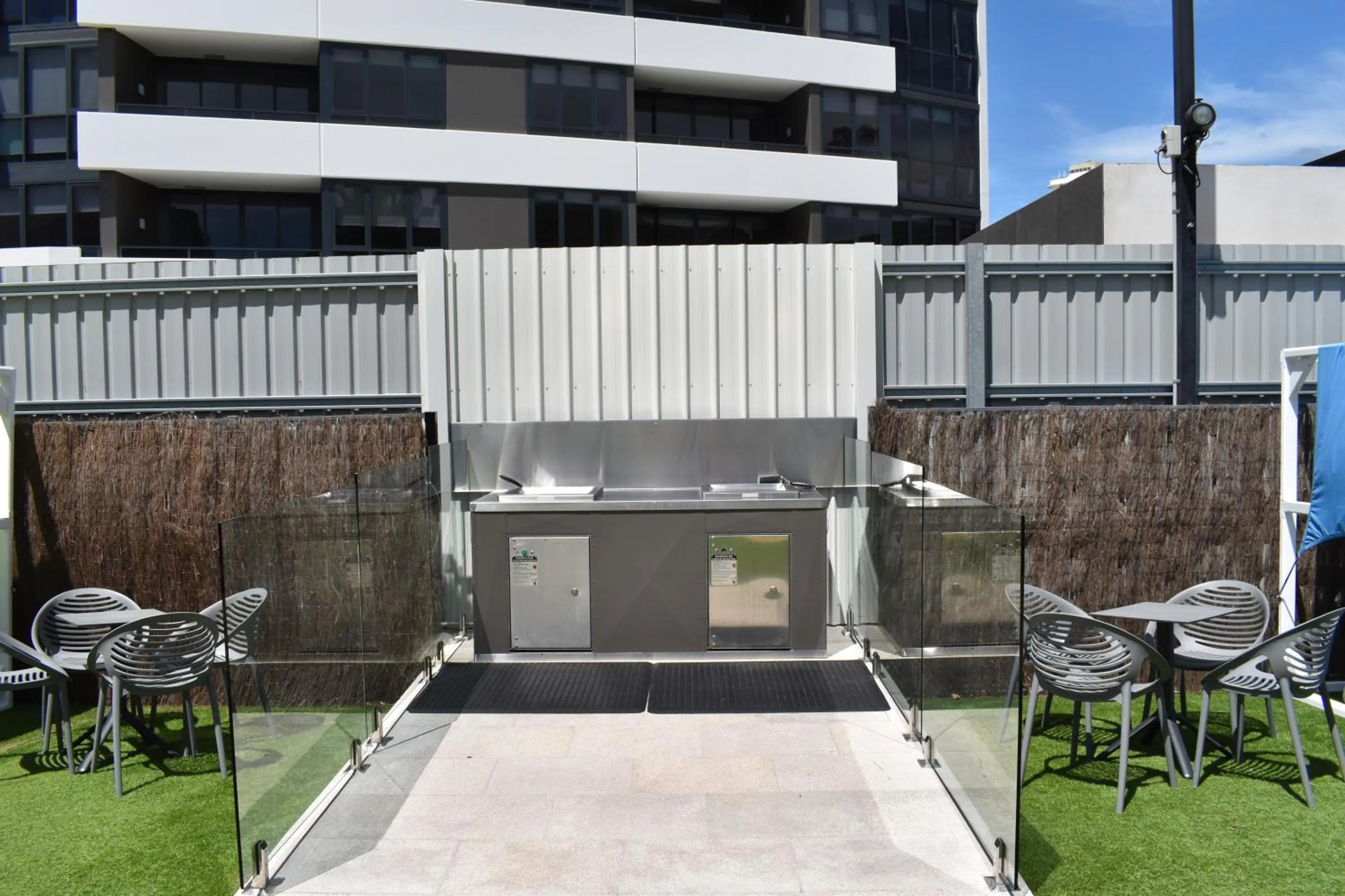 BBQ facilities in Paradise Resort Gold Coast