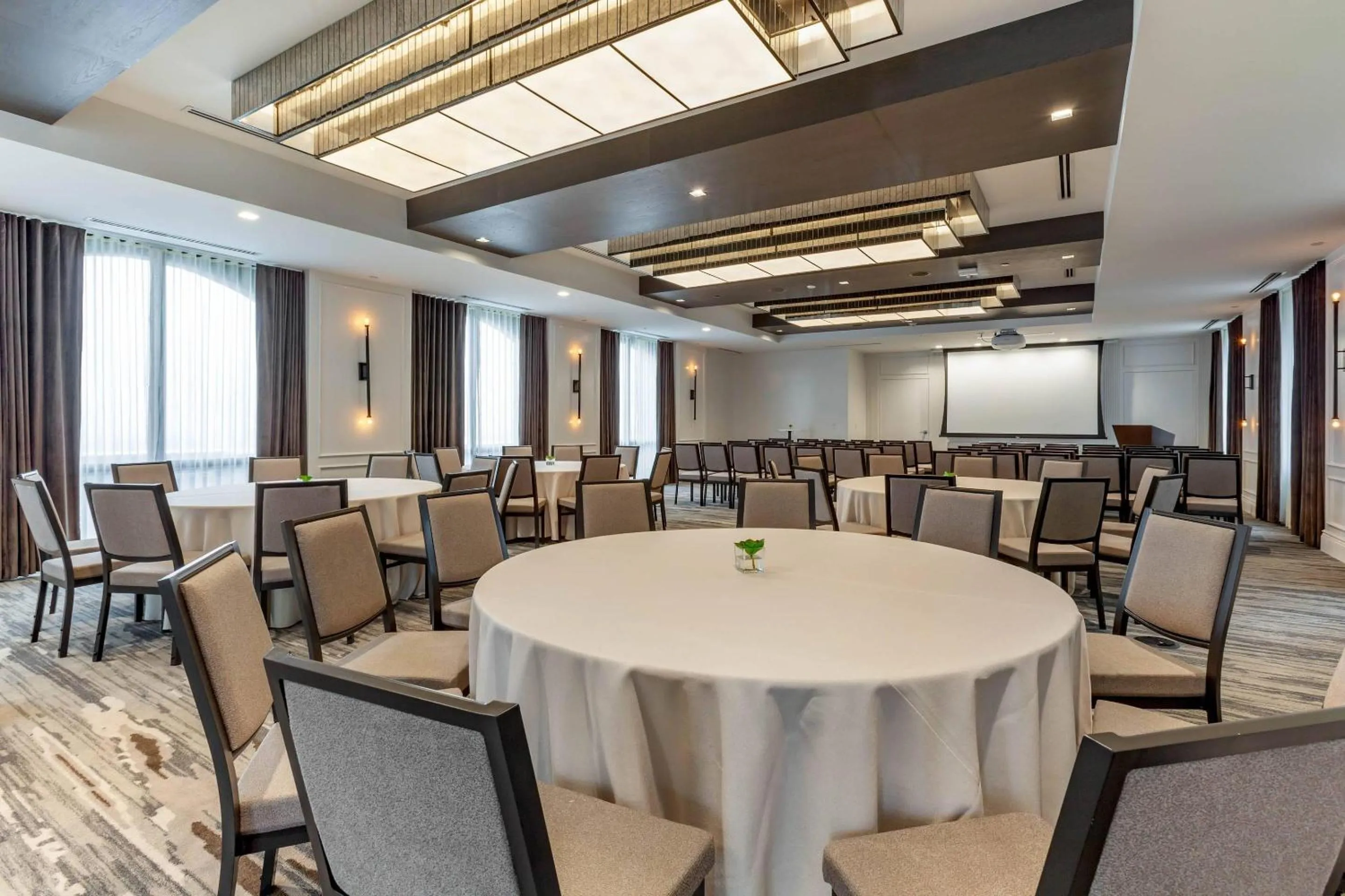 Meeting/conference room in Cambria Hotel Houston Downtown Convention Center