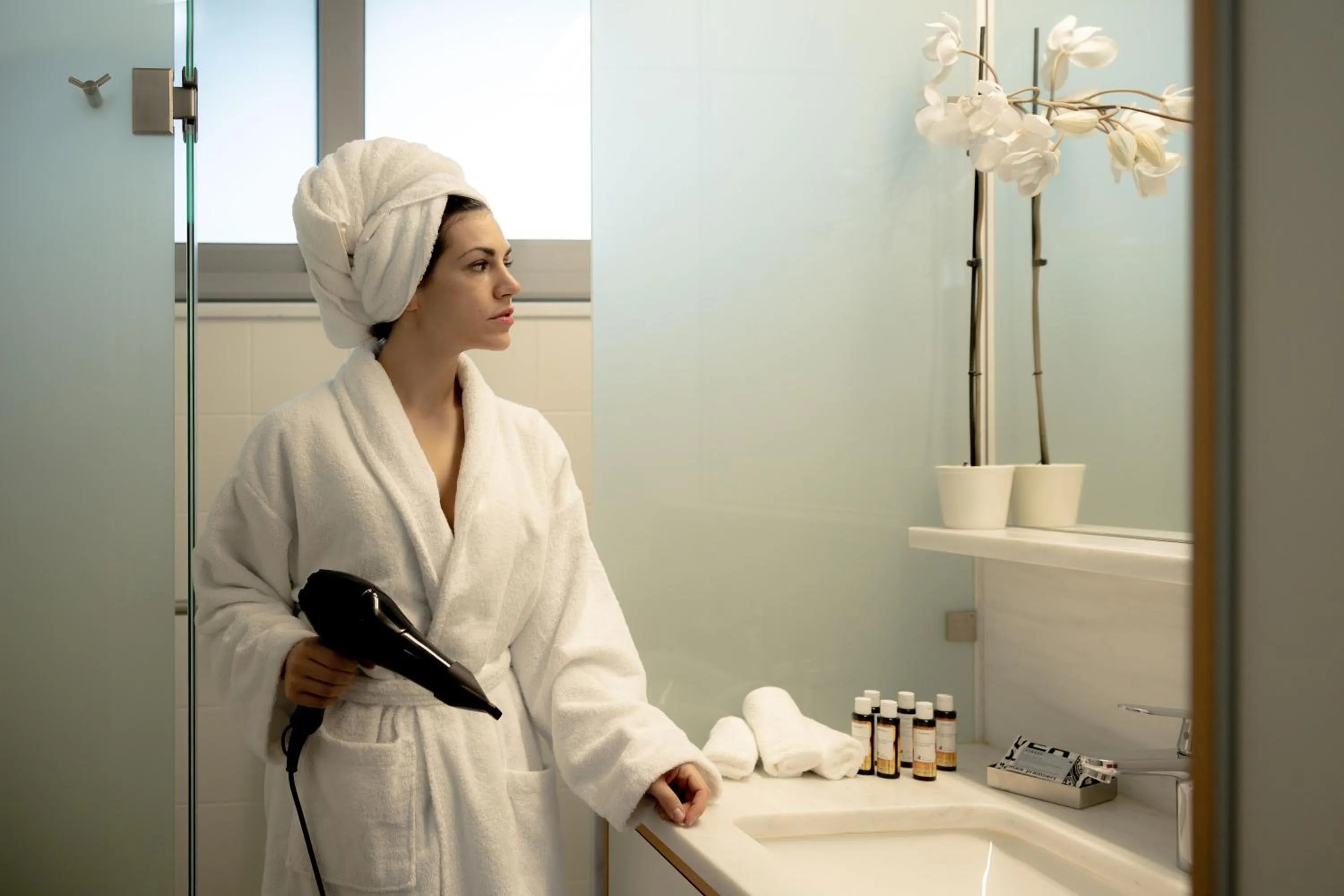 Bathroom in Athens BlueBuilding