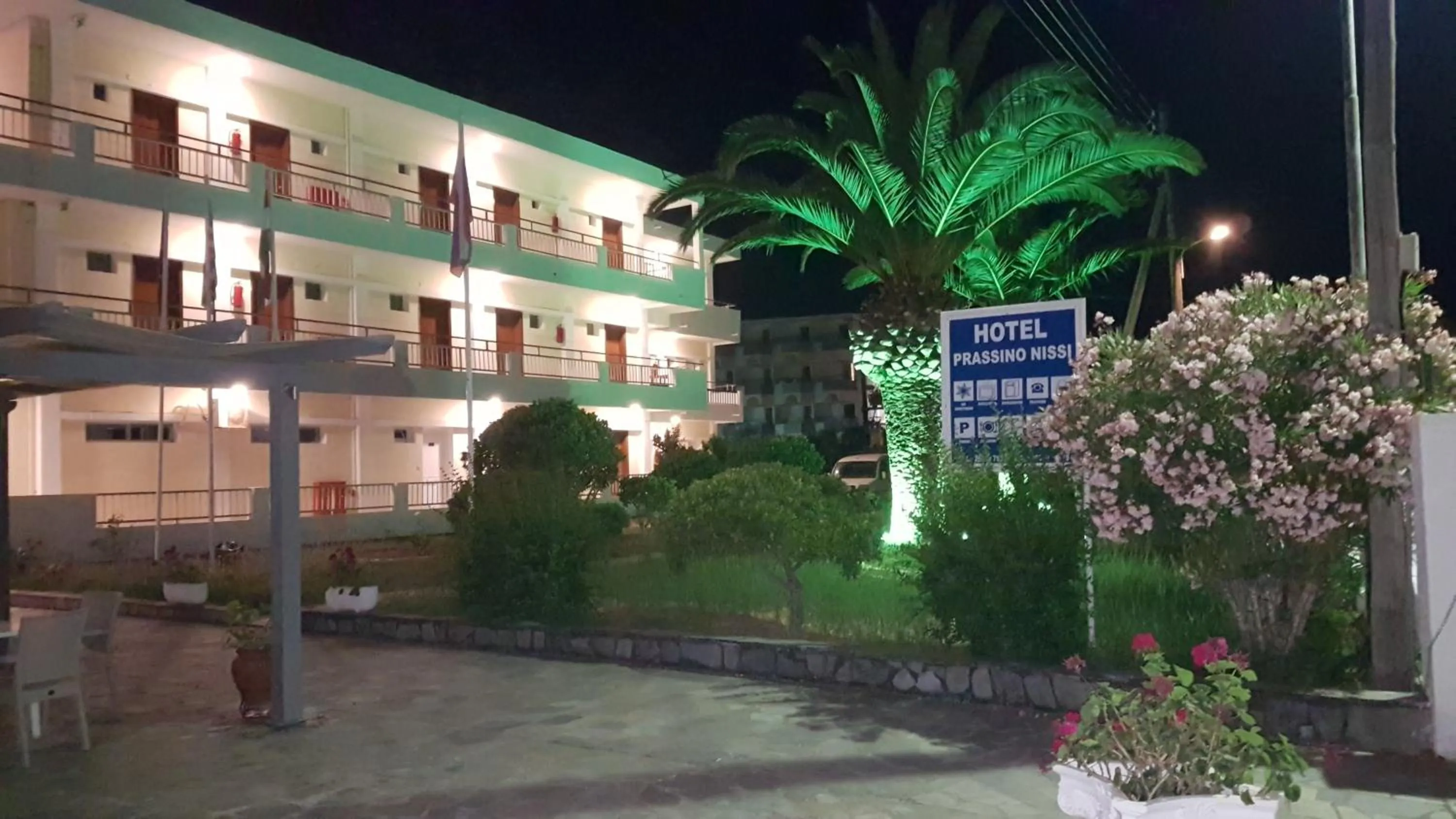 Property building in Hotel Prassino Nissi