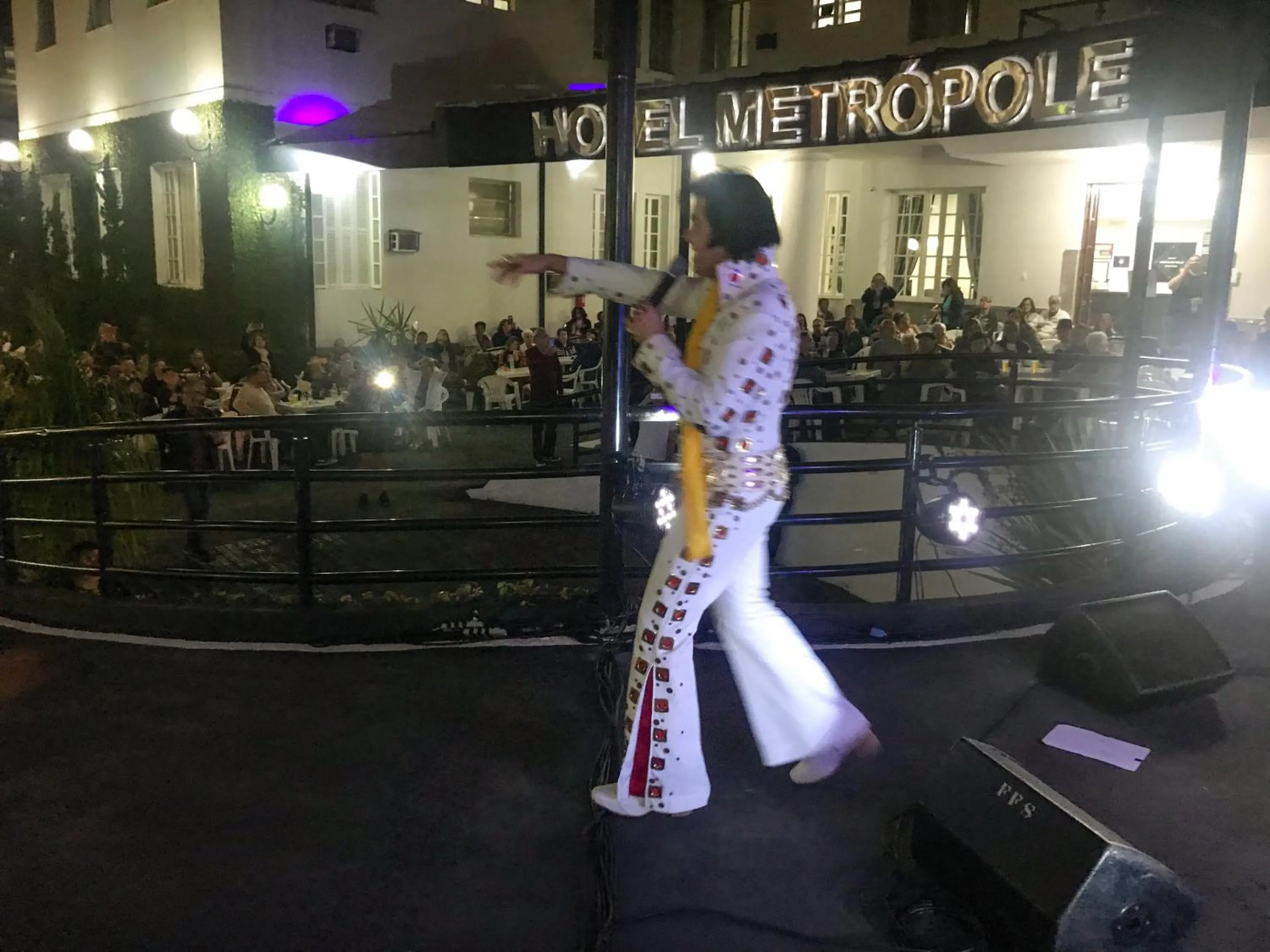 Evening entertainment in Hotel Metrópole