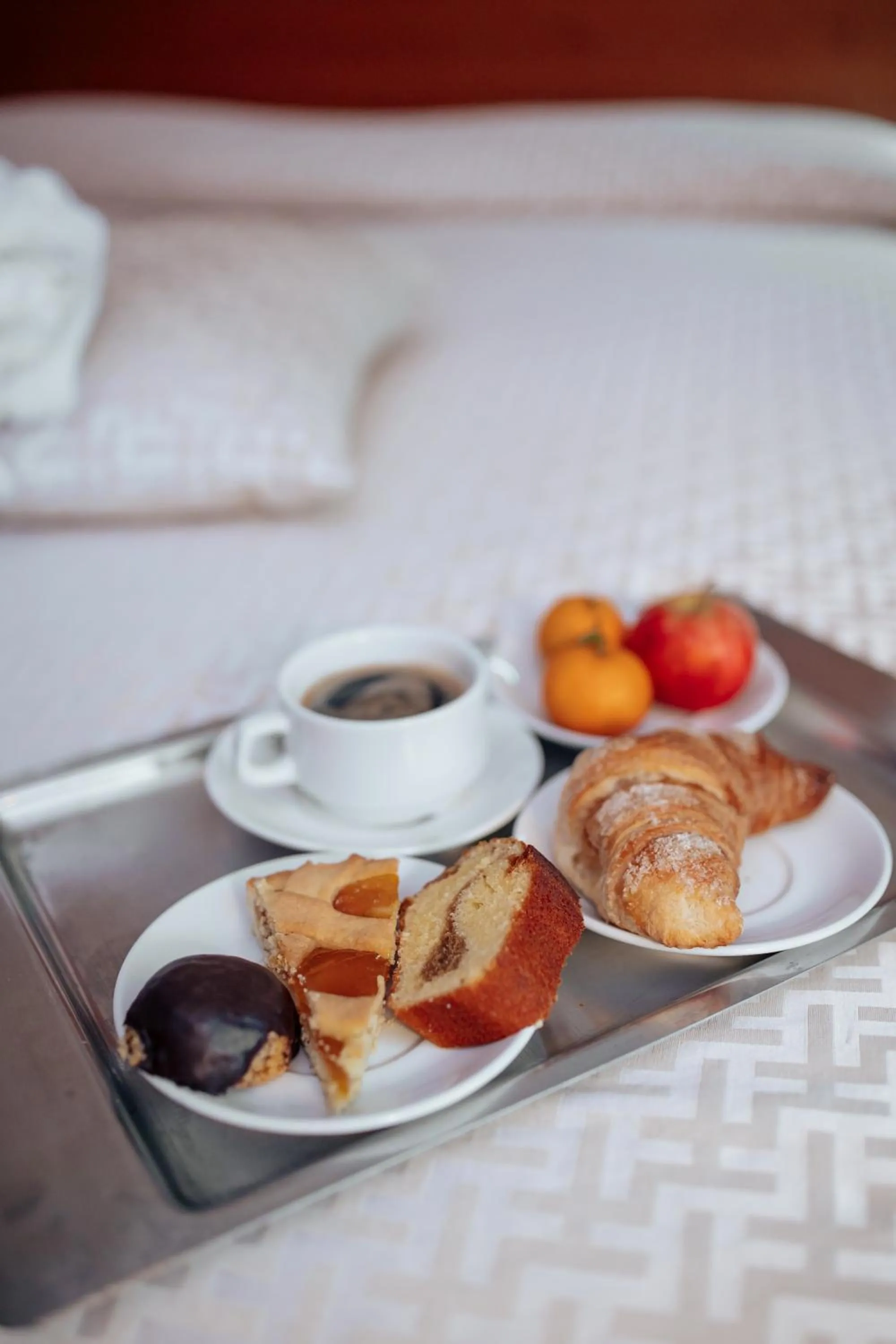 Breakfast, Bed in Hotel Amico