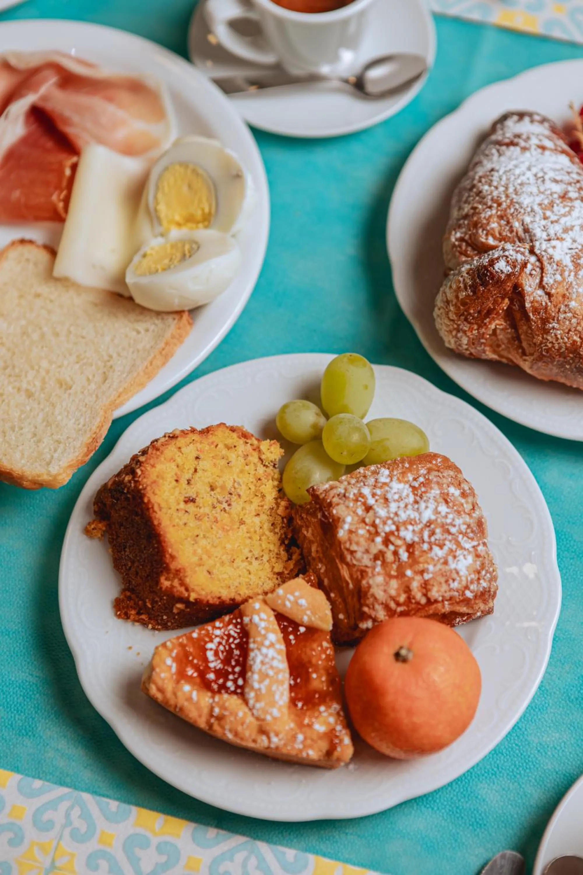 Breakfast in Hotel Amico