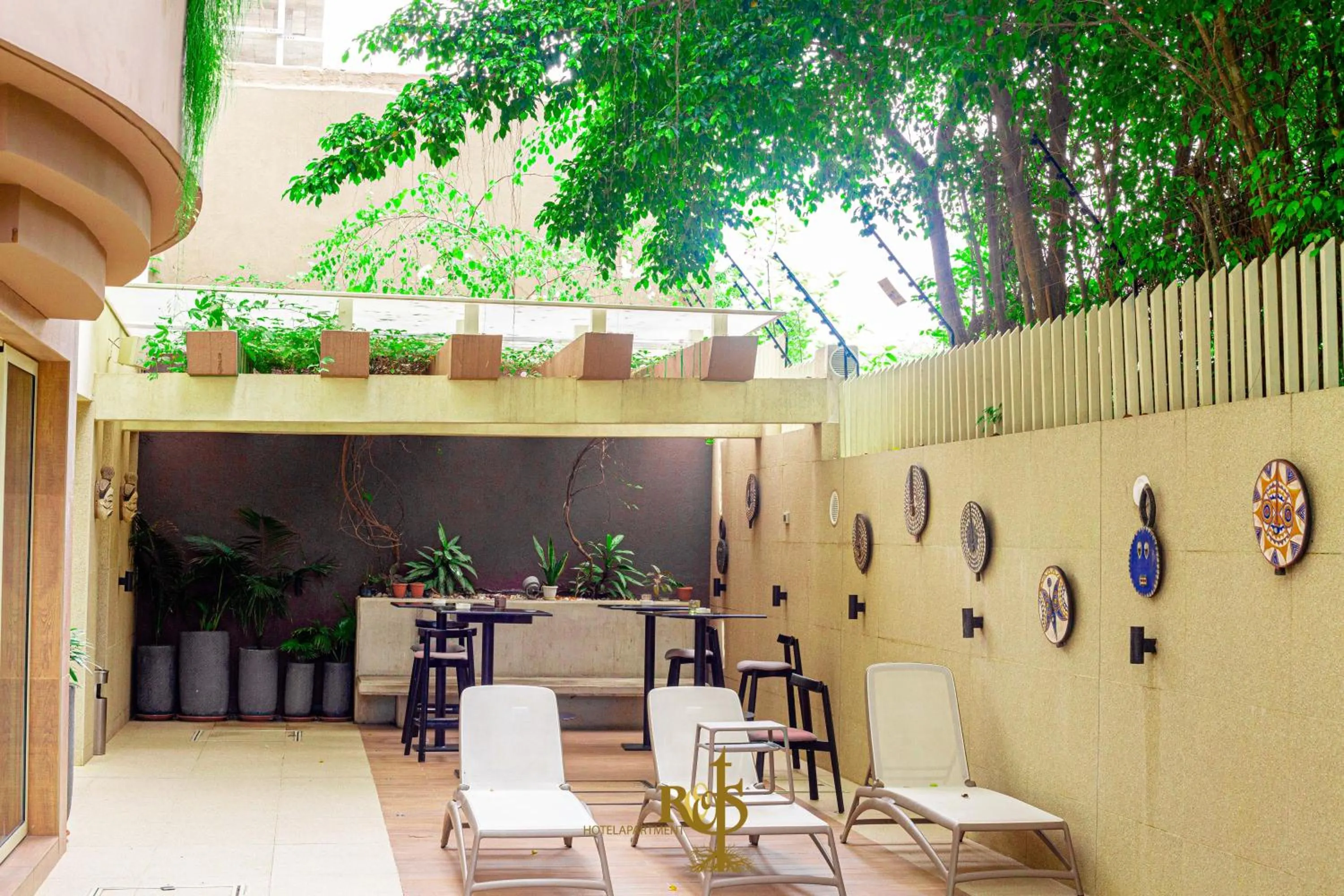 Day in Roots Hotel Apartments Abidjan