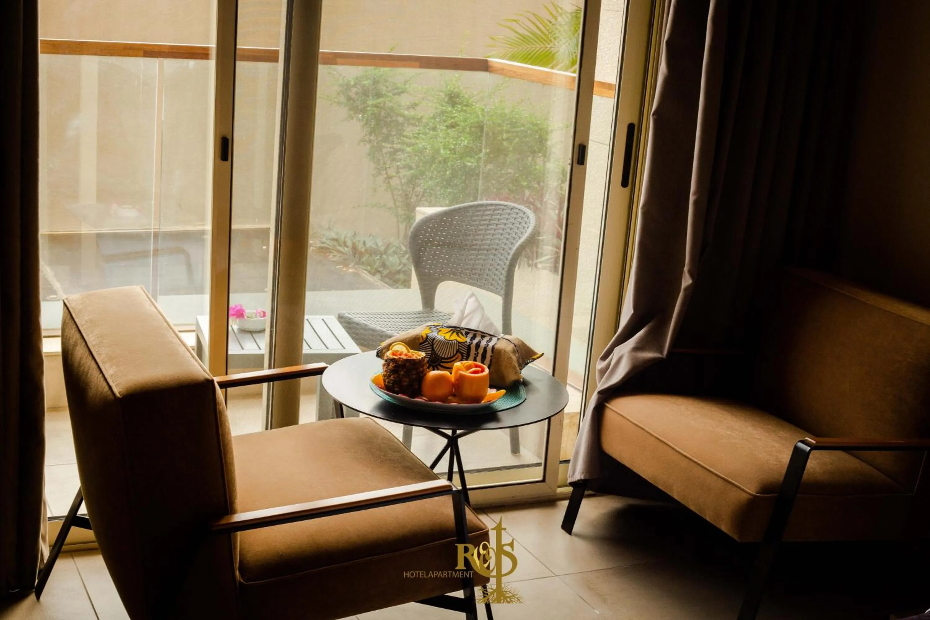 Roots Hotel Apartments Abidjan