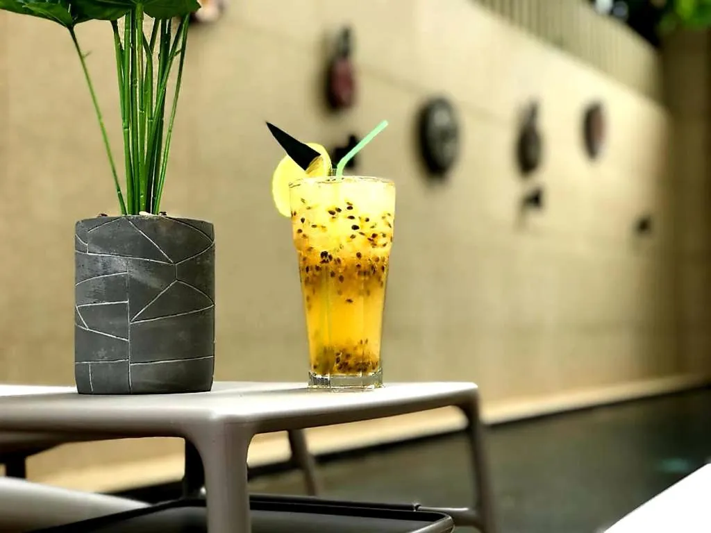 Drinks in Roots Hotel Apartments Abidjan