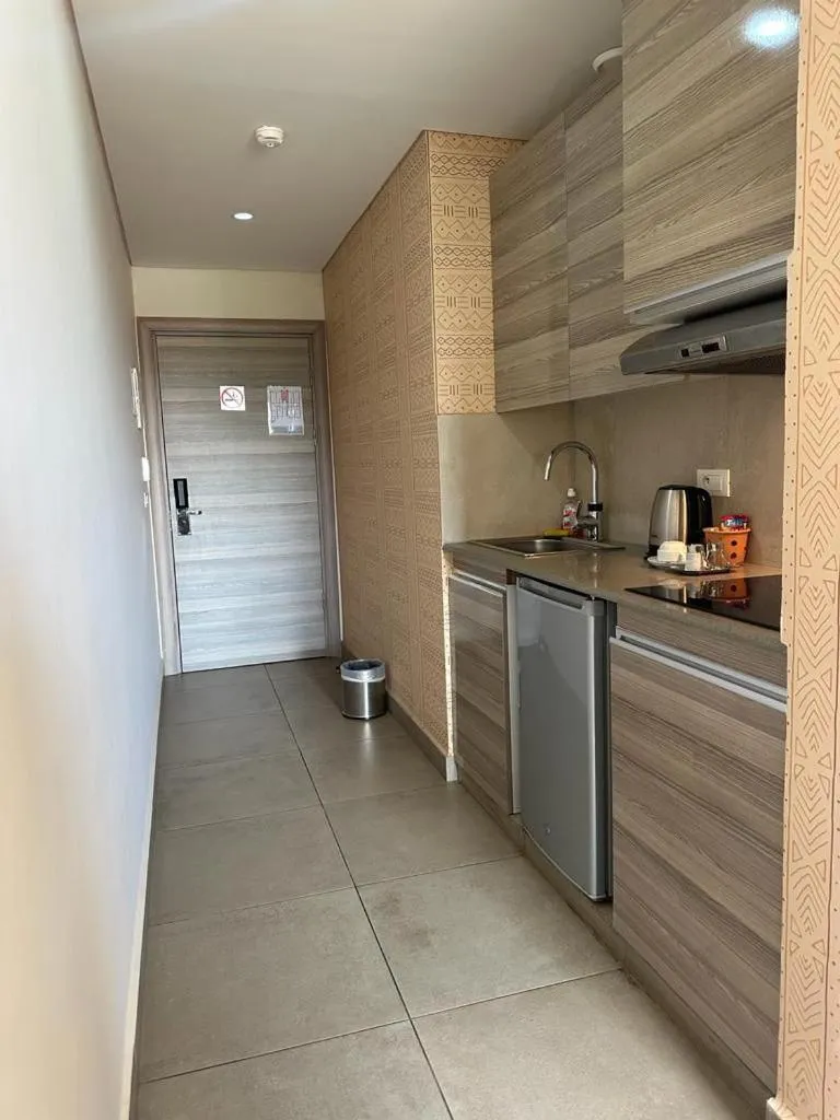 Roots Hotel Apartments Abidjan