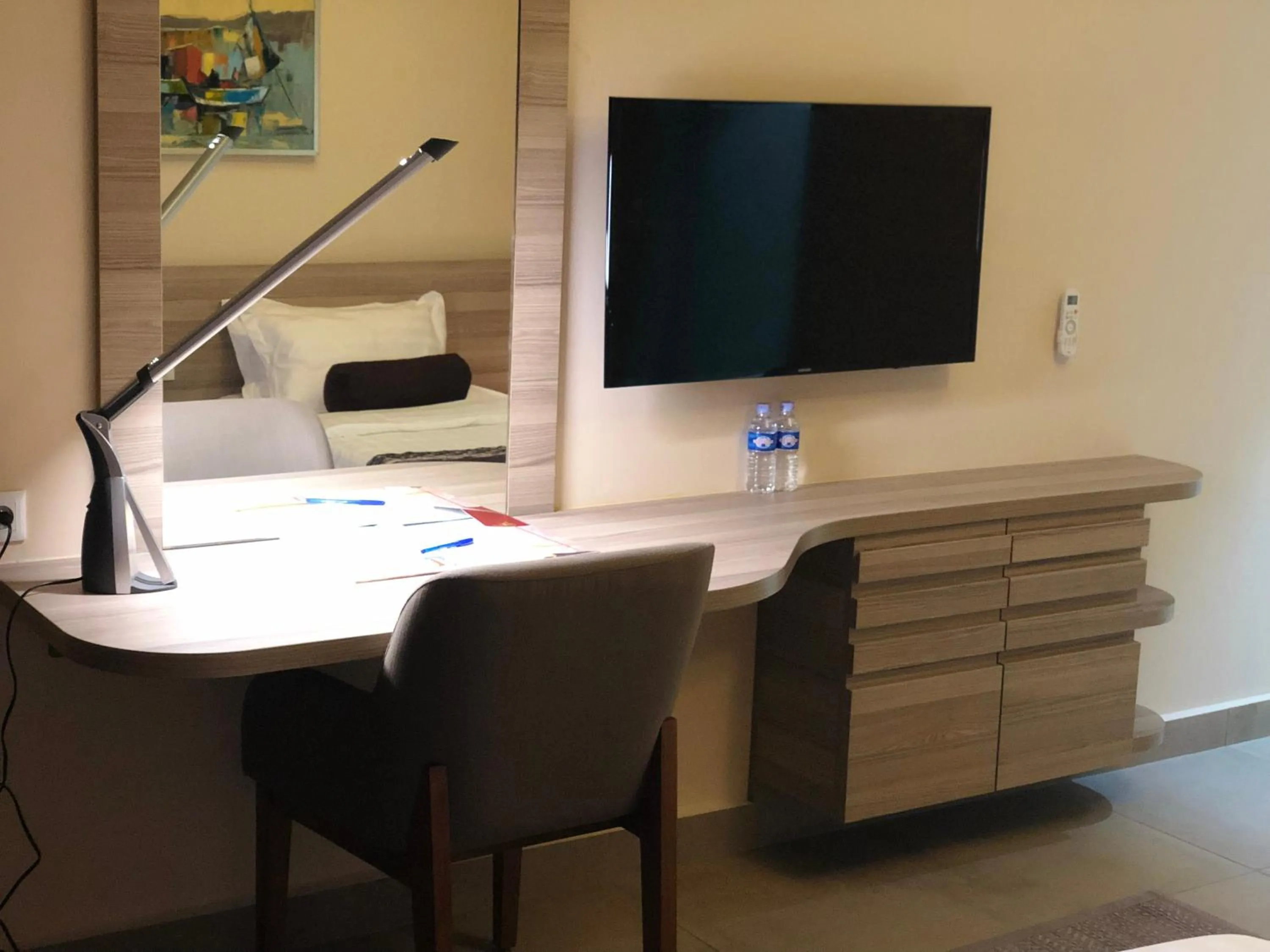 Roots Hotel Apartments Abidjan