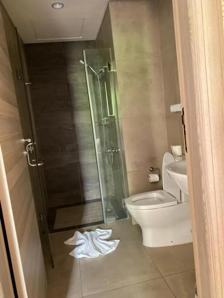 Roots Hotel Apartments Abidjan