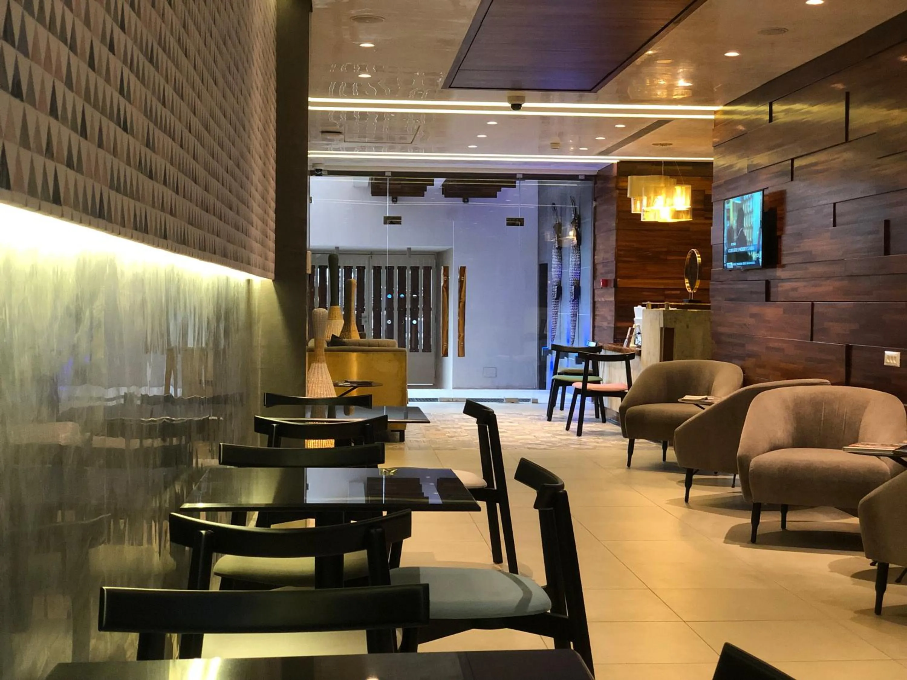 Facade/entrance in Roots Hotel Apartments Abidjan