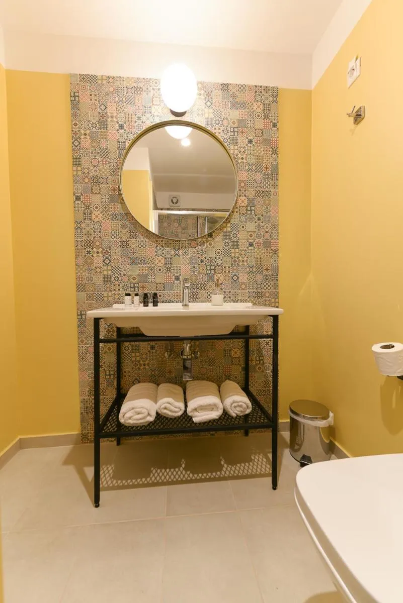 Bathroom in ATHENS STORIES