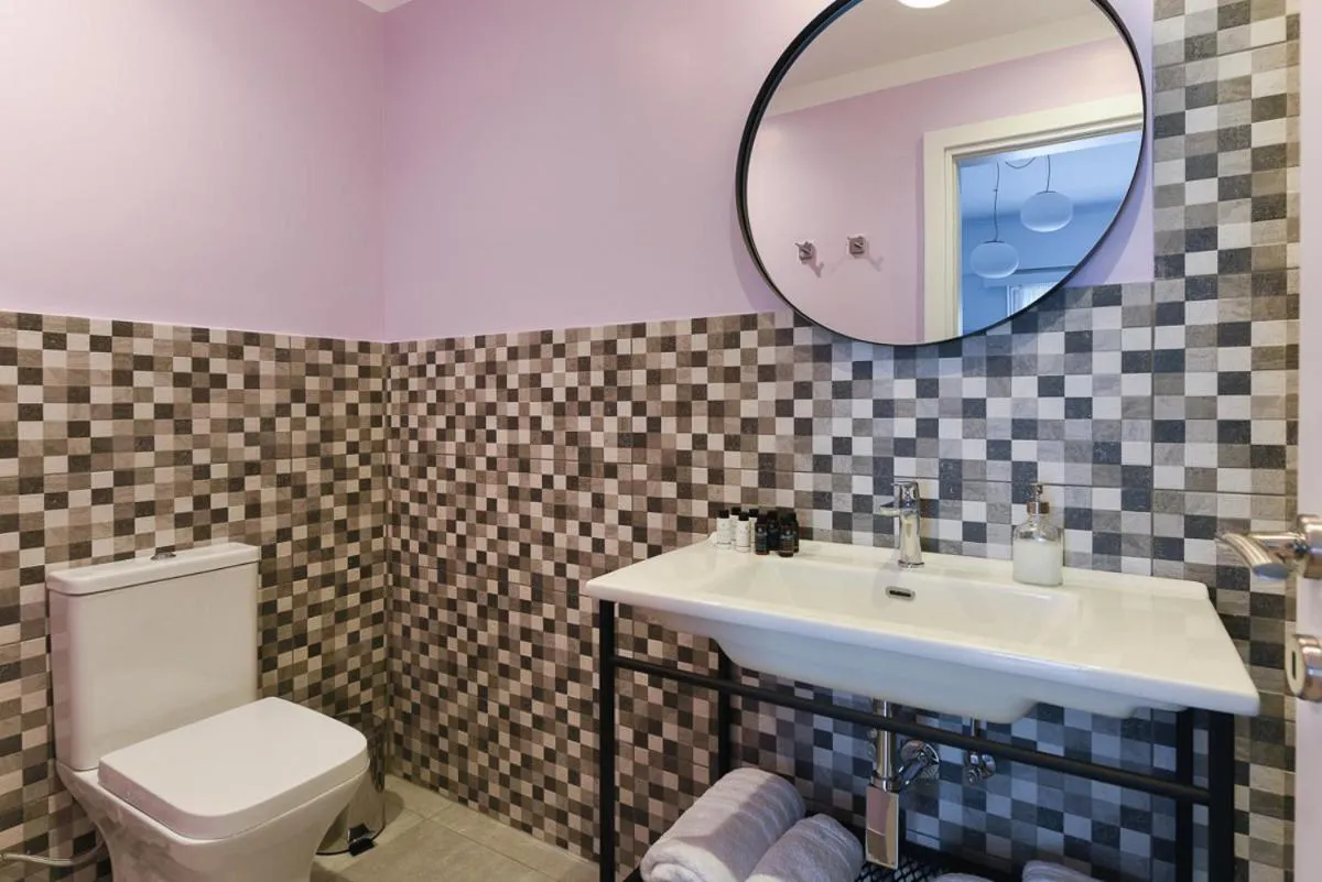 Toilet in ATHENS STORIES