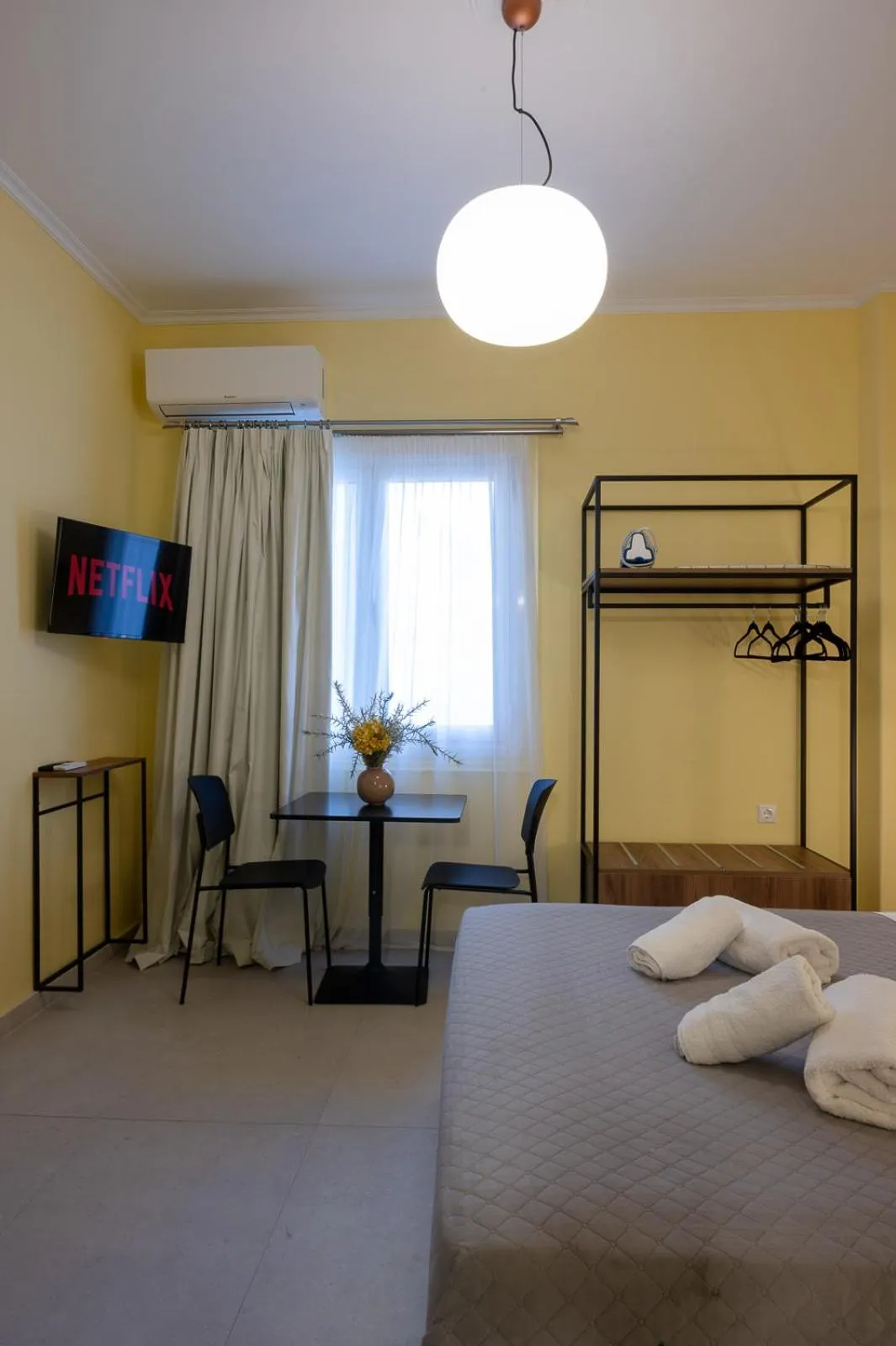 Bed in ATHENS STORIES