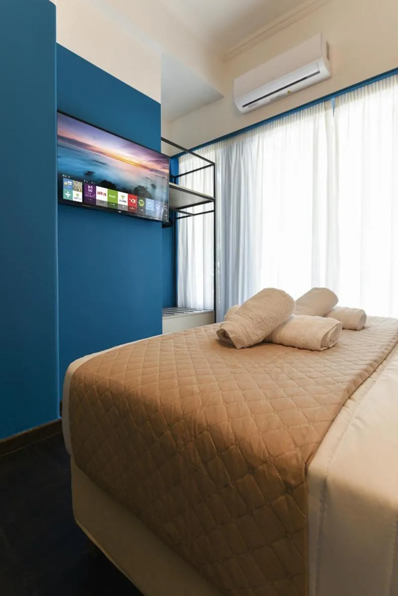 Bed in ATHENS STORIES