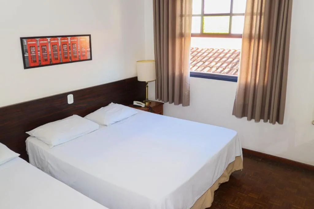 Bed in Hotel Londres