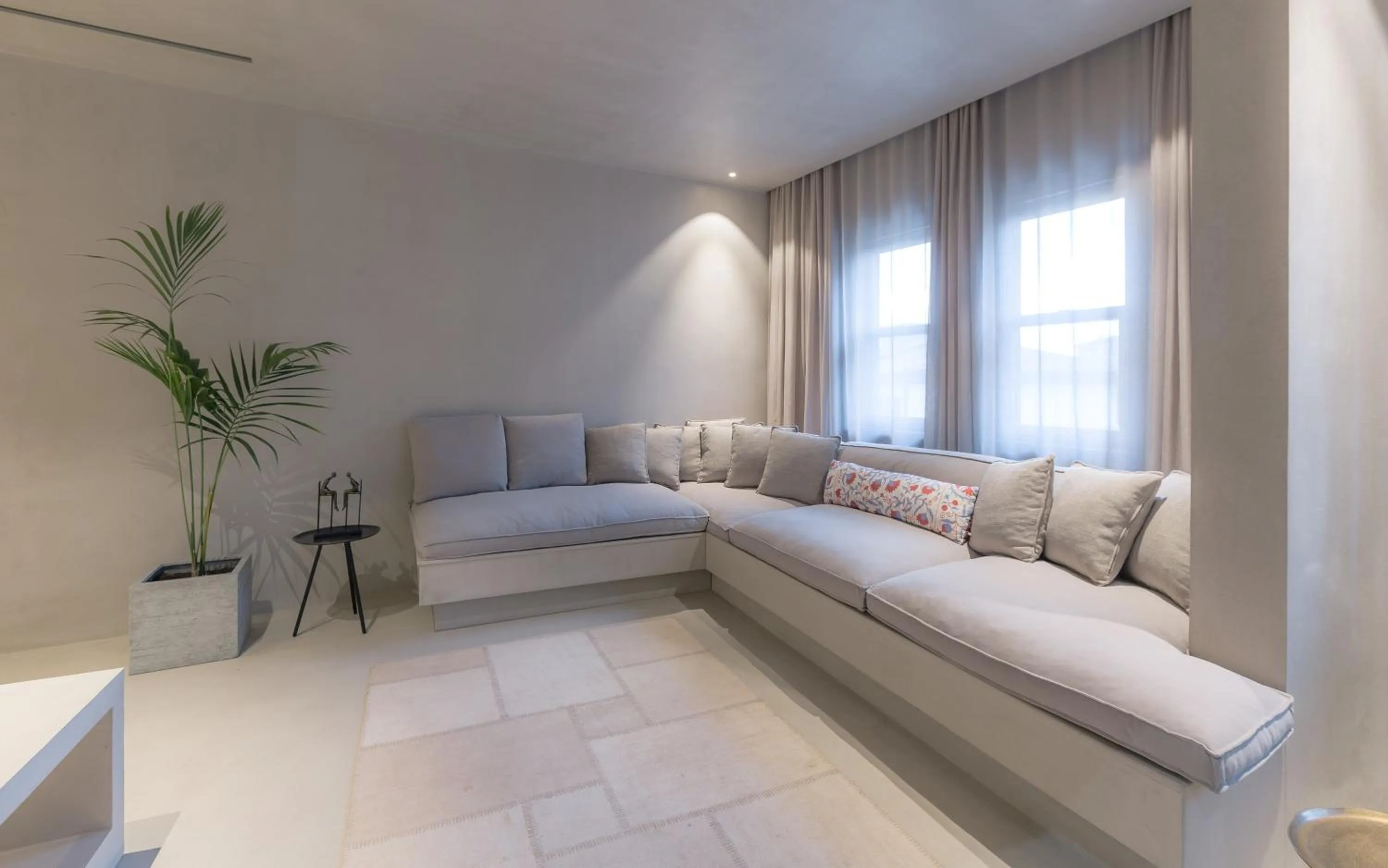 Seating area in OMM INN