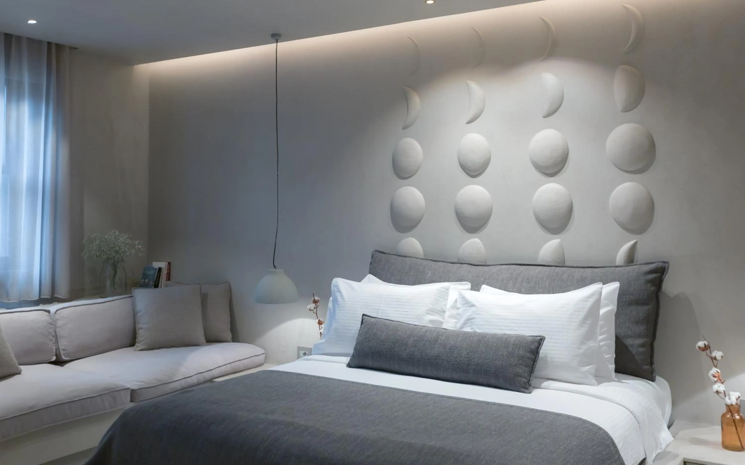 Photo of the whole room, Bed in OMM INN