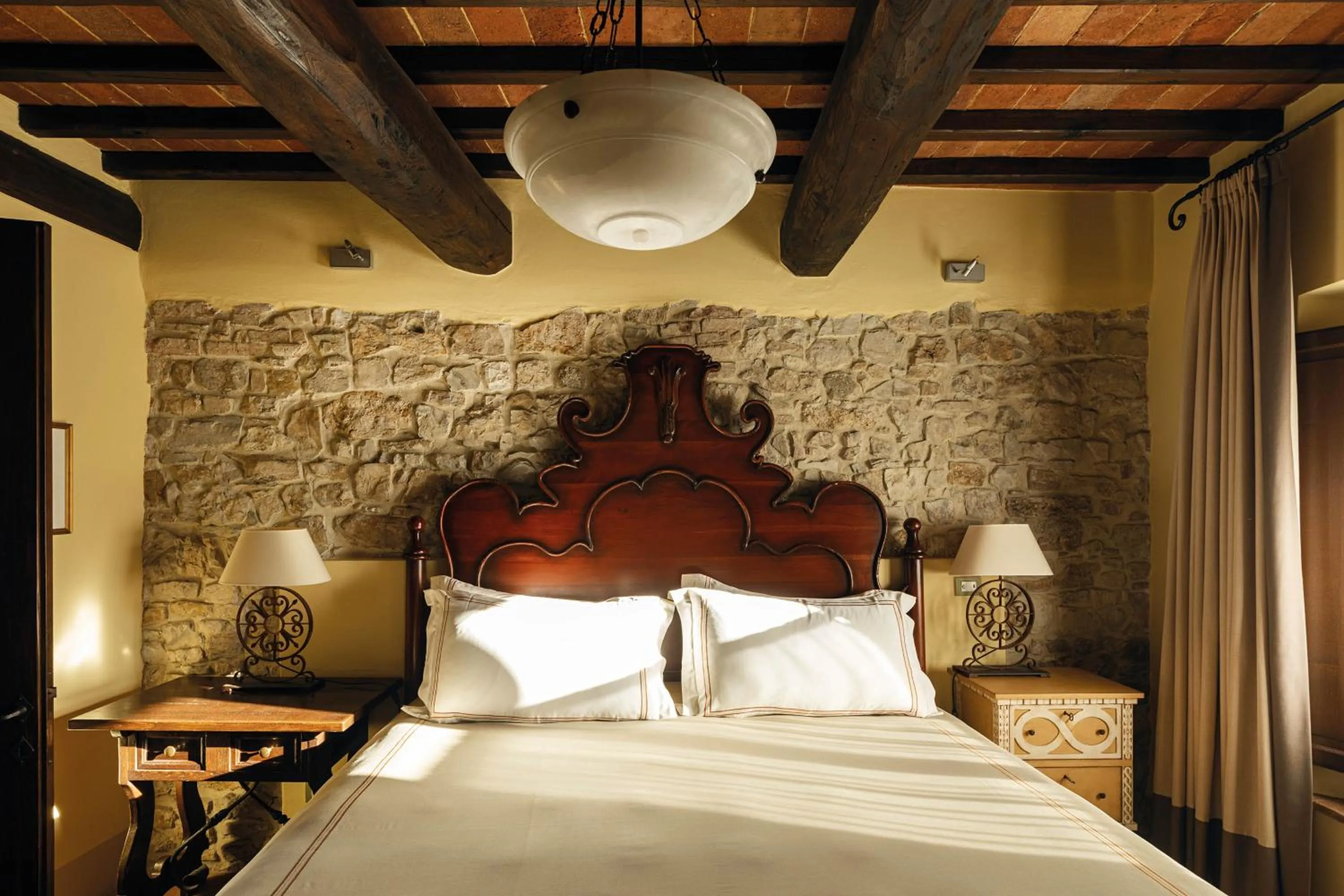Bedroom, Bed in Castello di Casole, A Belmond Hotel, Tuscany