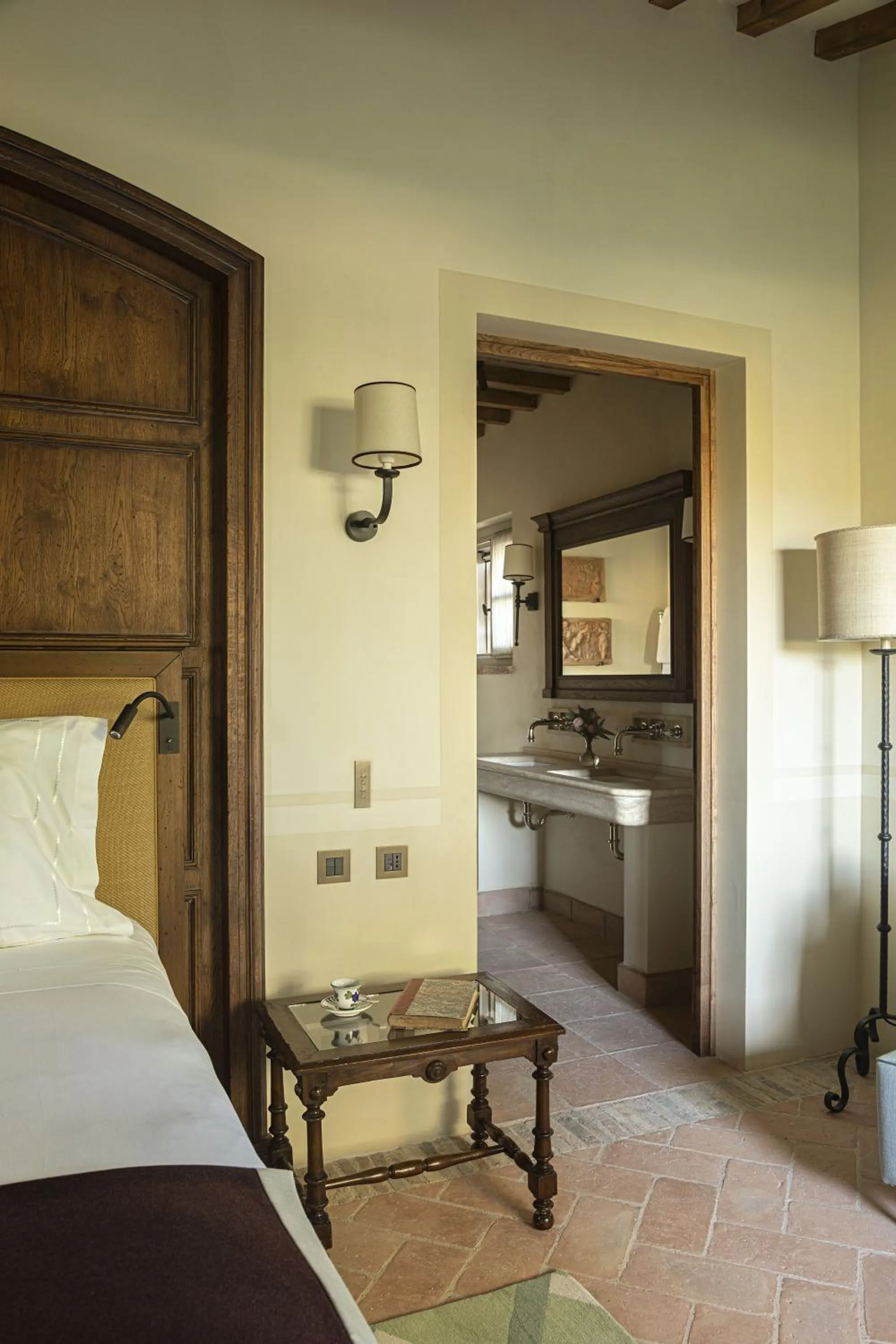 Bathroom, Bed in Castello di Casole, A Belmond Hotel, Tuscany