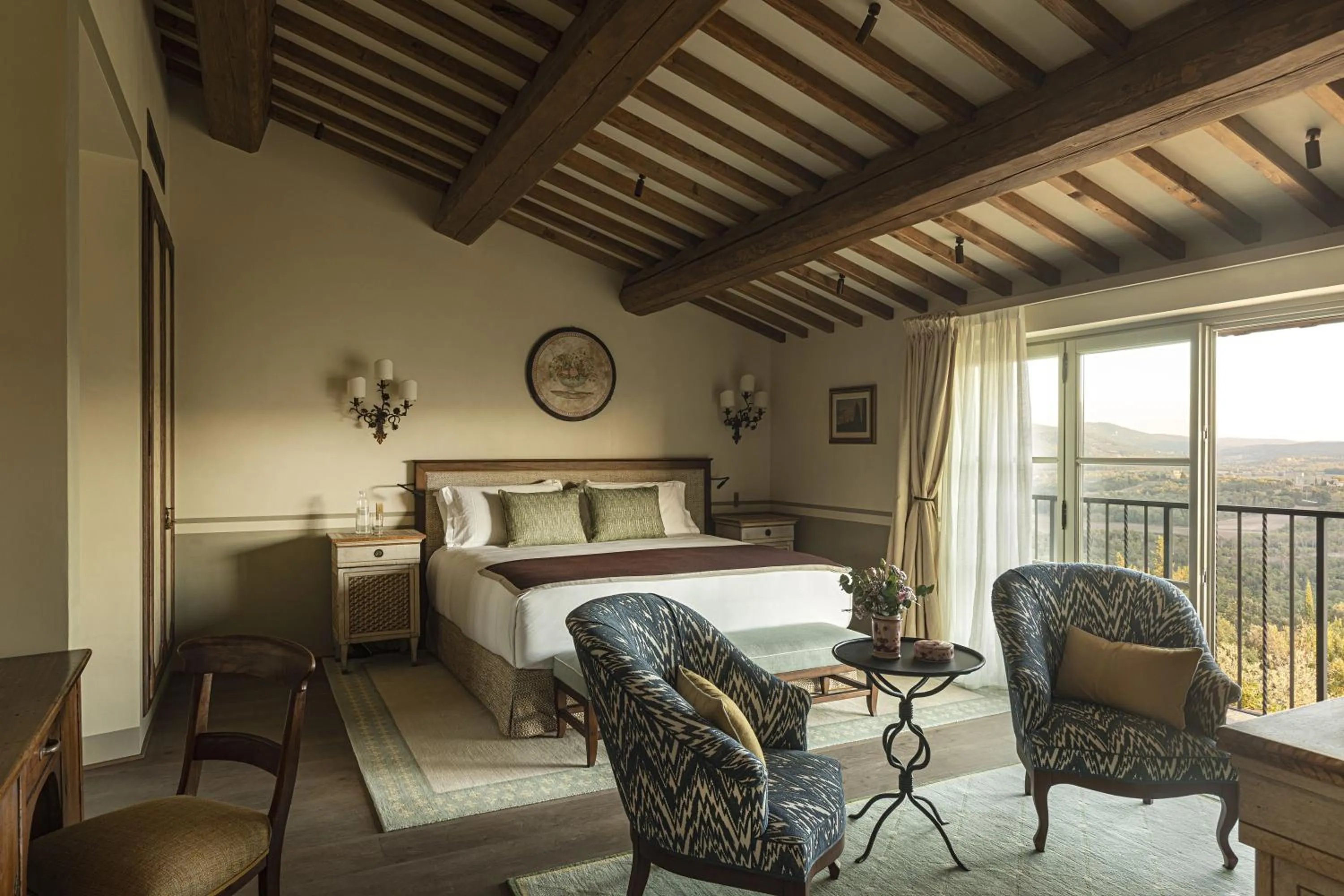 Bedroom, Bed in Castello di Casole, A Belmond Hotel, Tuscany