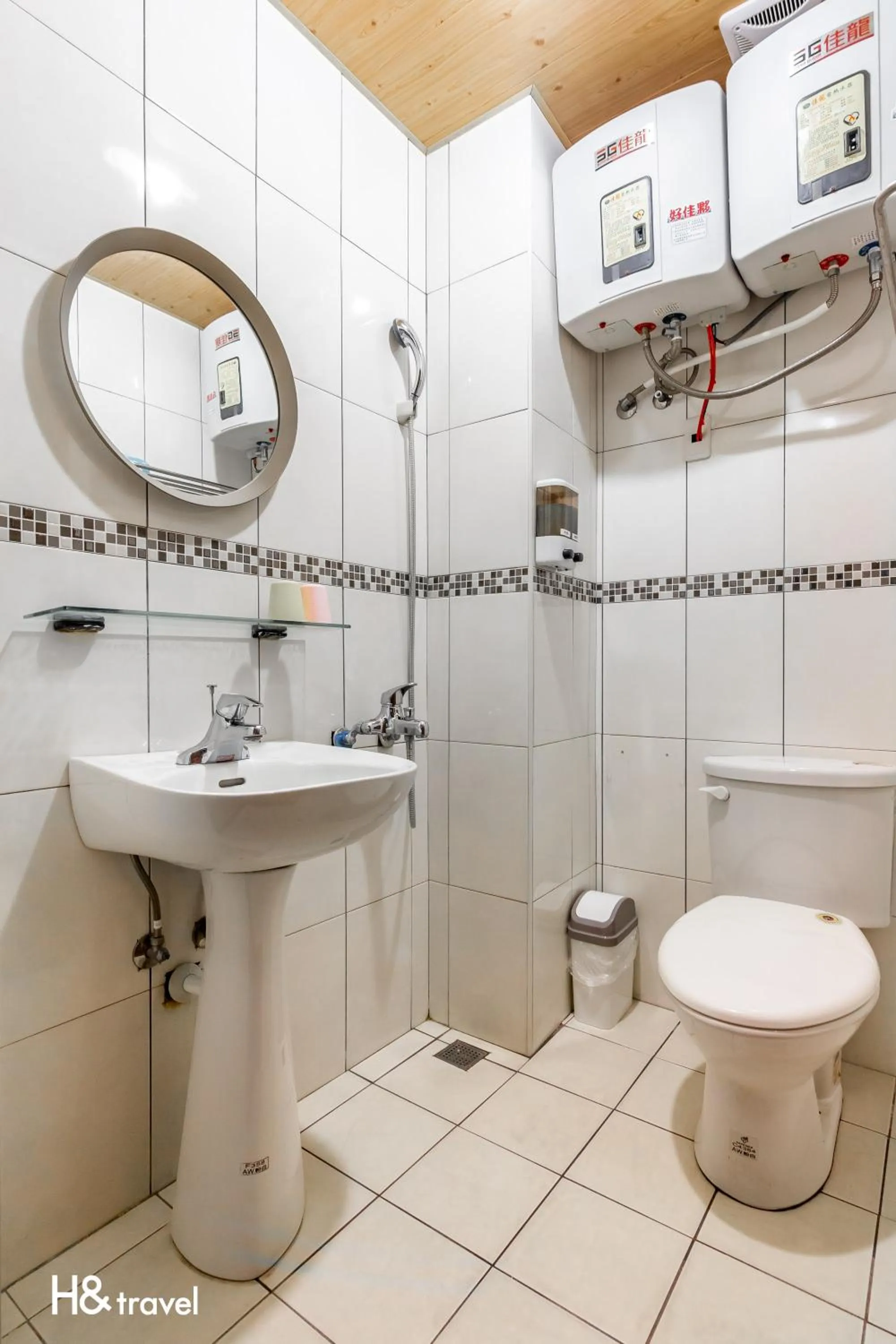 Shower in Sleepier Multi-Minsu Tainan