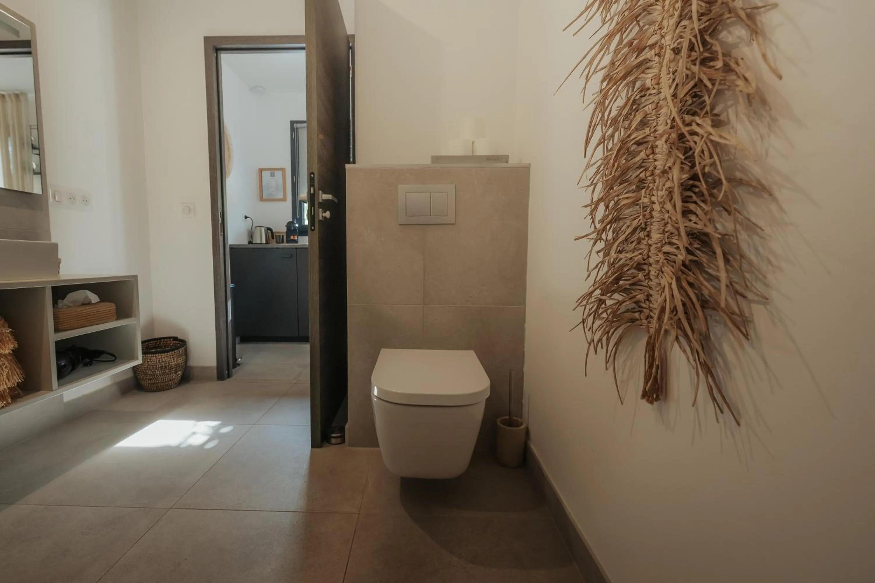 Toilet in L'Oasis Vendargues