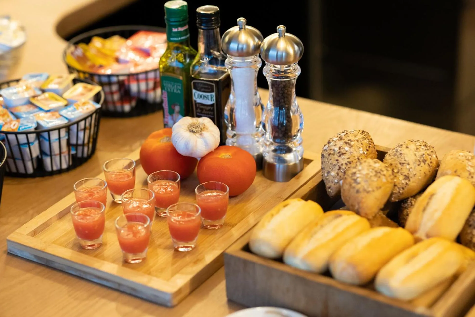 Buffet breakfast in Hotel Puerto de la Luz