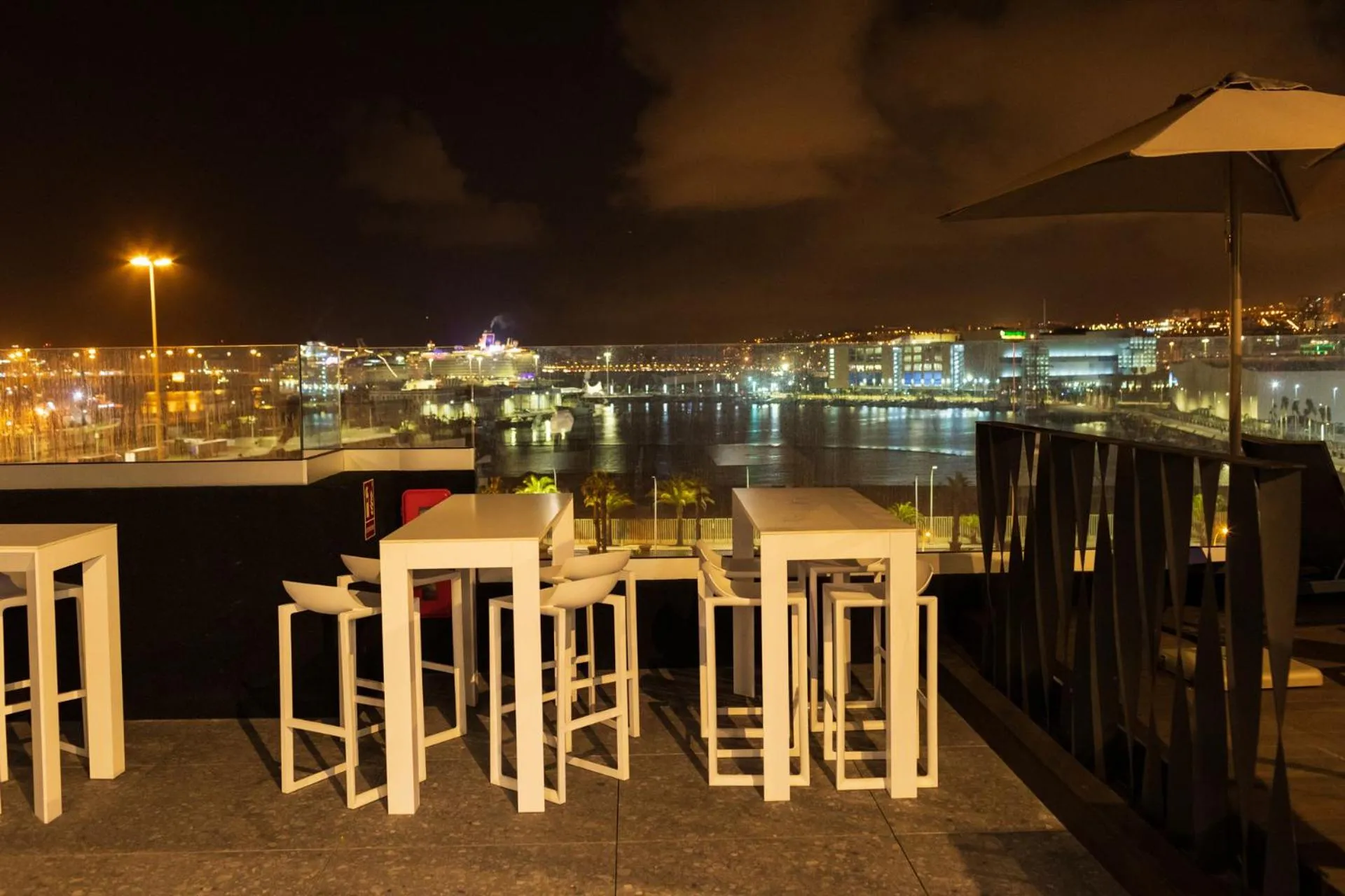 Night in Hotel Puerto de la Luz