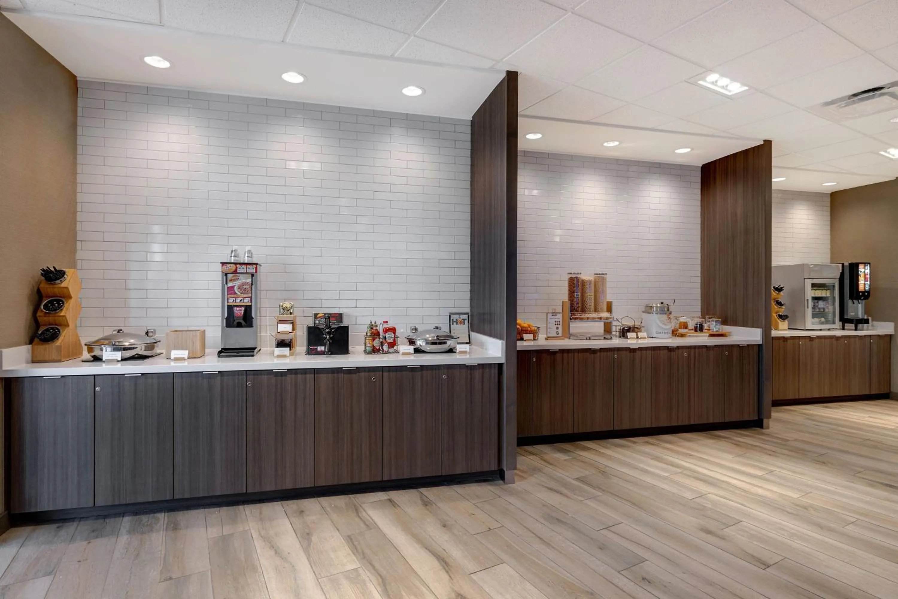 Breakfast in Fairfield Inn & Suites by Marriott Colorado Springs East