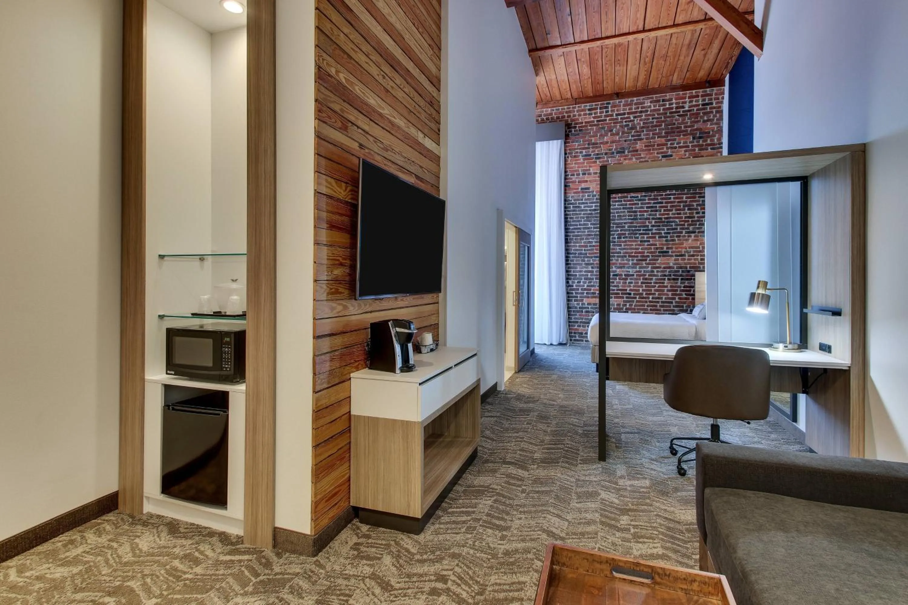 Photo of the whole room in SpringHill Suites by Marriott Montgomery Downtown