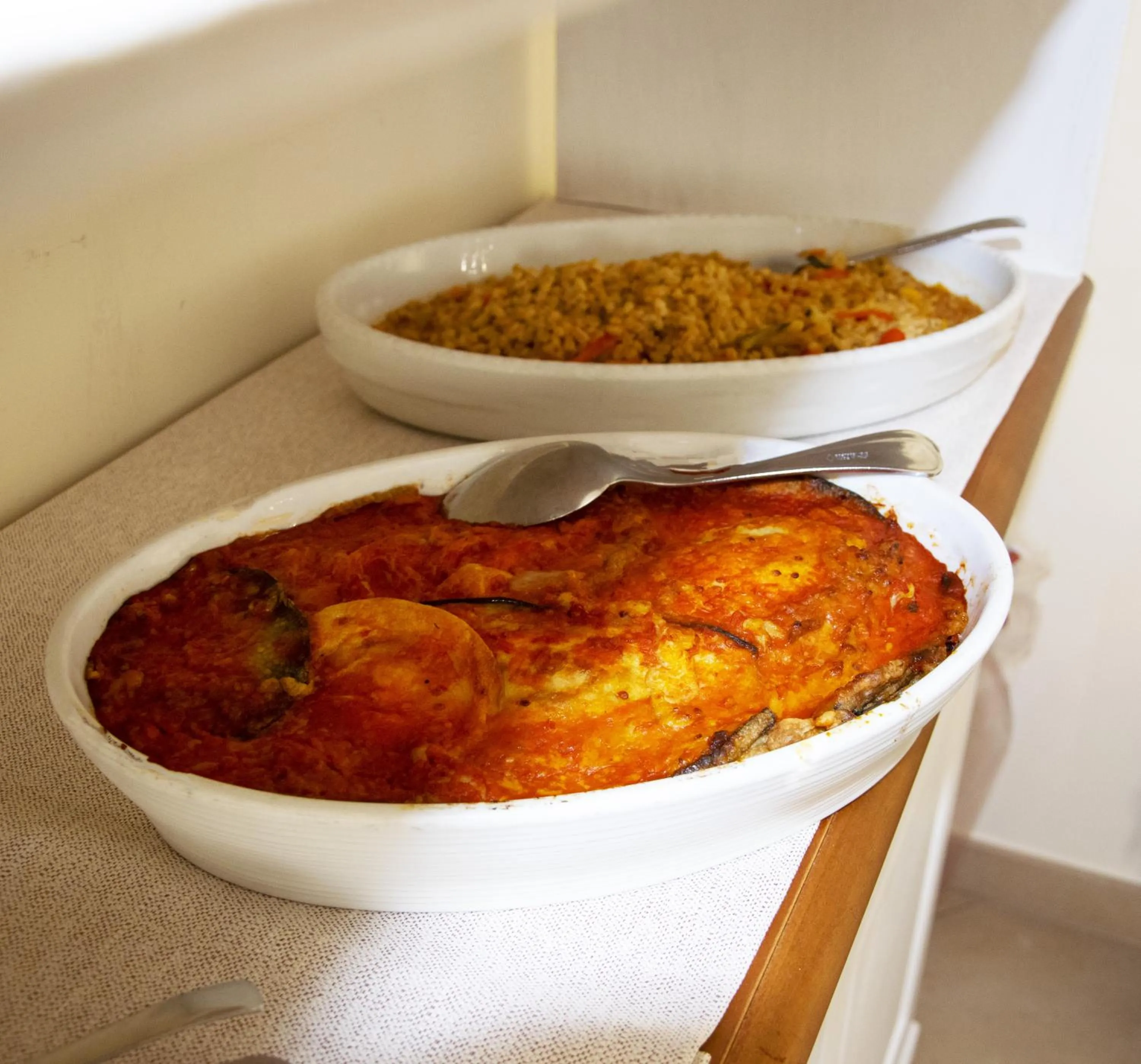 Food and drinks in Hotel Victoria