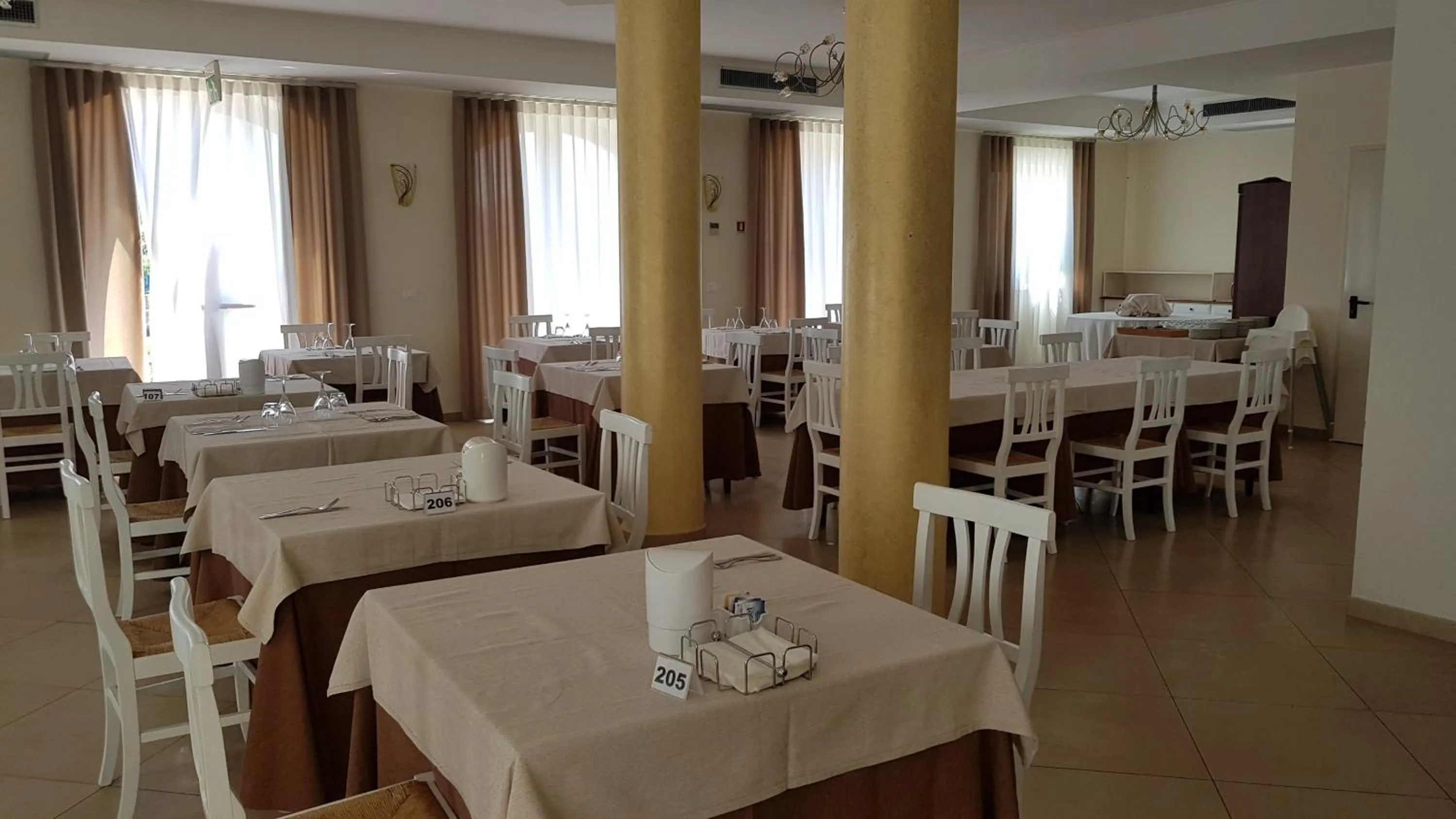 Lounge or bar in Hotel Victoria